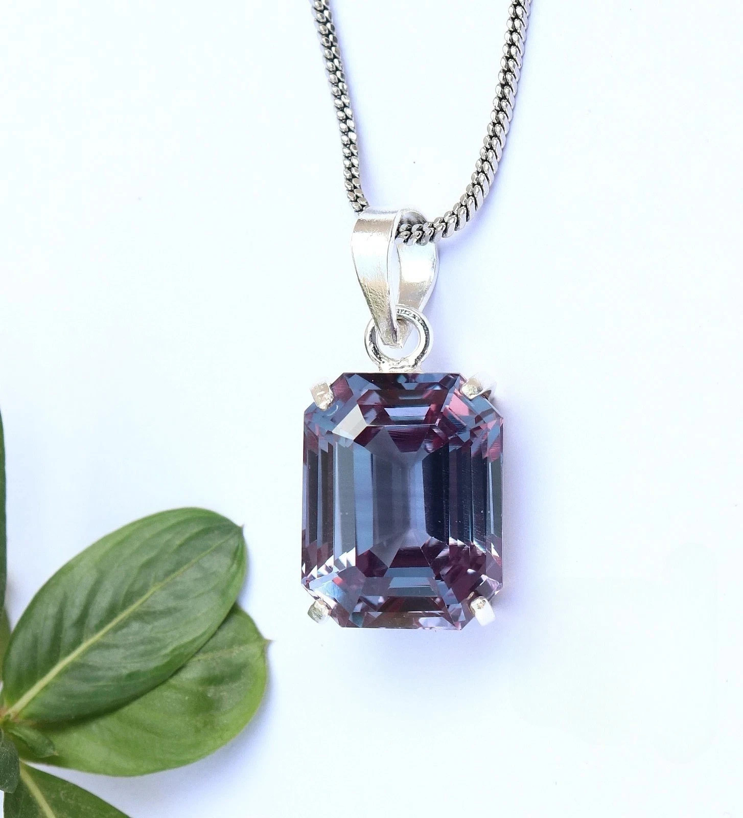 Certified 25.20 CT Natural Color Change Alexandrite Pendant 925 Silver Pendant