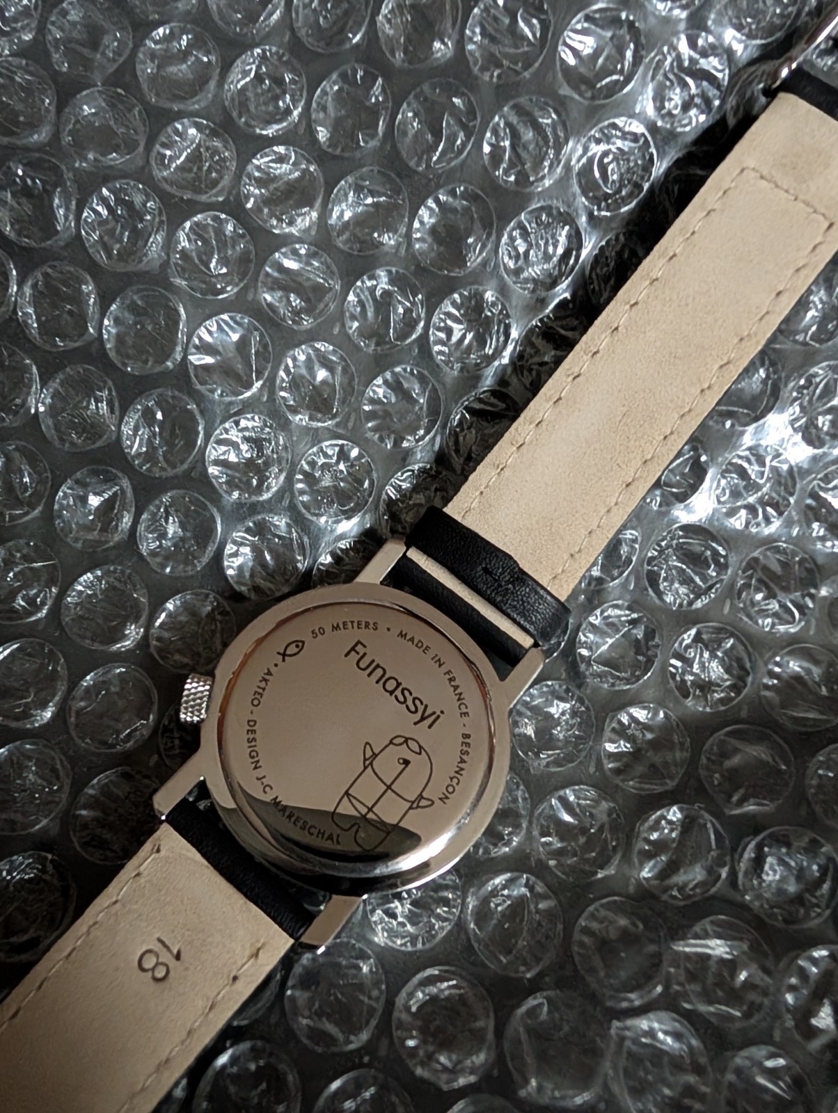 AKTEO Quartz Watch – Excellent Condition & Fully Functional　ふなっしーコラボ
