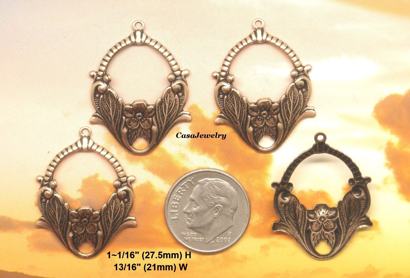#0136 ANTIQUED GOLD DECORATIVE BASKET SHAPE W/TOP HANG RING – 4 Pcs
