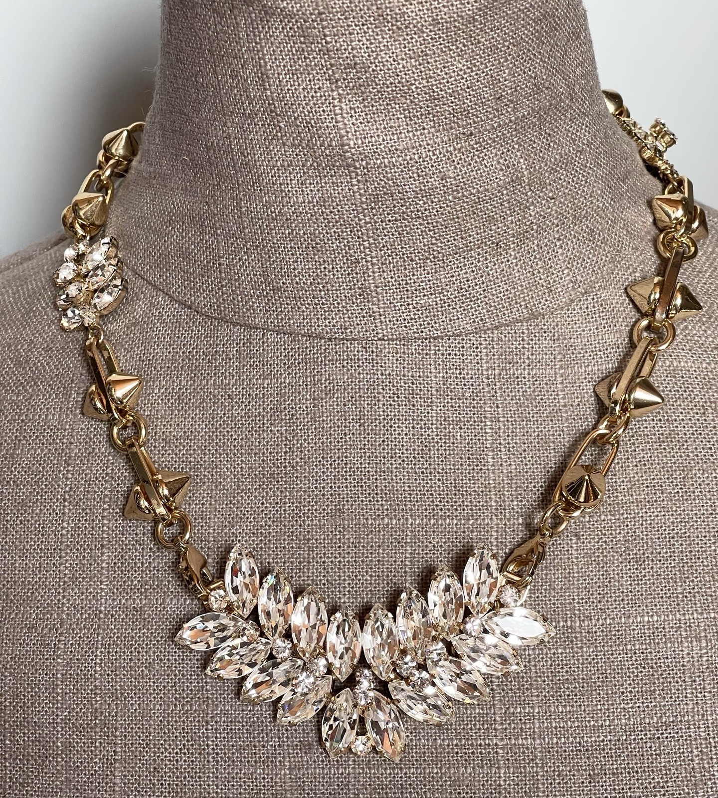 Cabi Convertible Rhinestone Necklace Brooch Bracelets Laurel Wreath Goldtone 16”