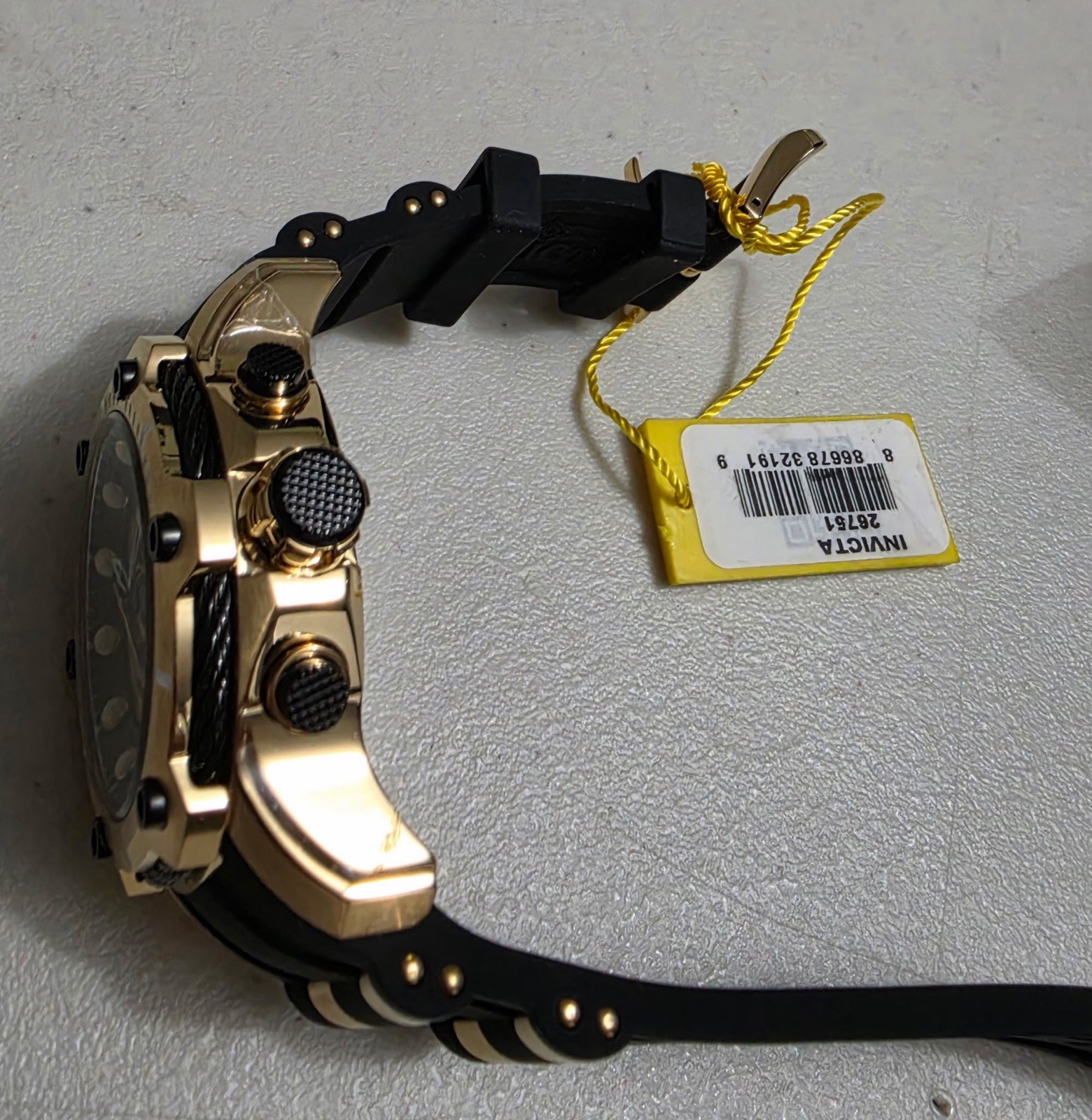 Invicta Rare Chronograph Bolt 26751 , flame fusion Reloj De Lujo Original