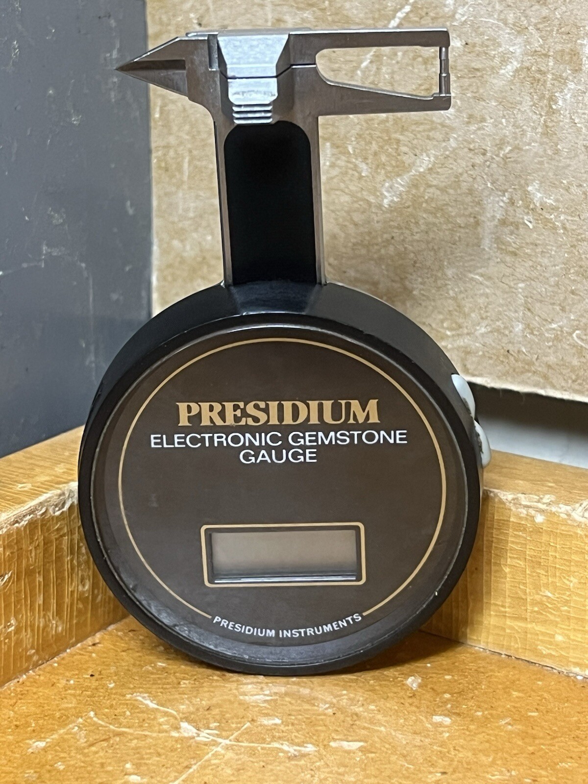 PRESIDIUM ELECTRONIC GEMSTONE GAUGED DIAMOND GEM GAUGE ~
