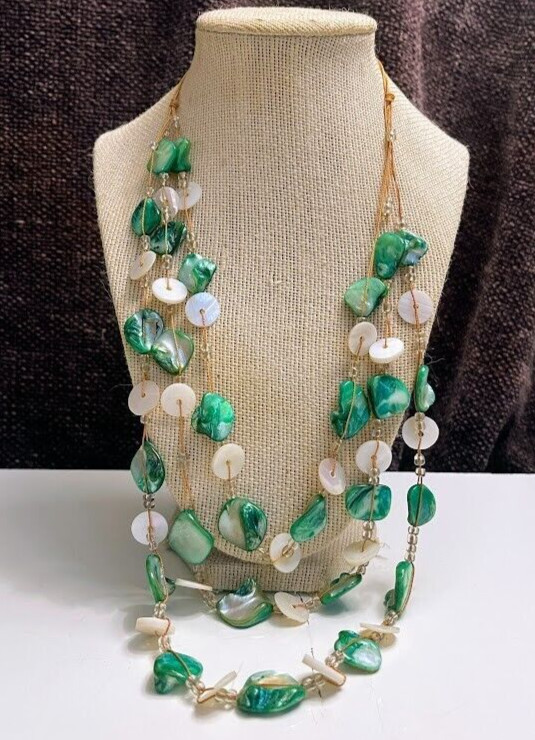 Green & white shell necklace 3 strand graduated 20-26 in Beach summer casual