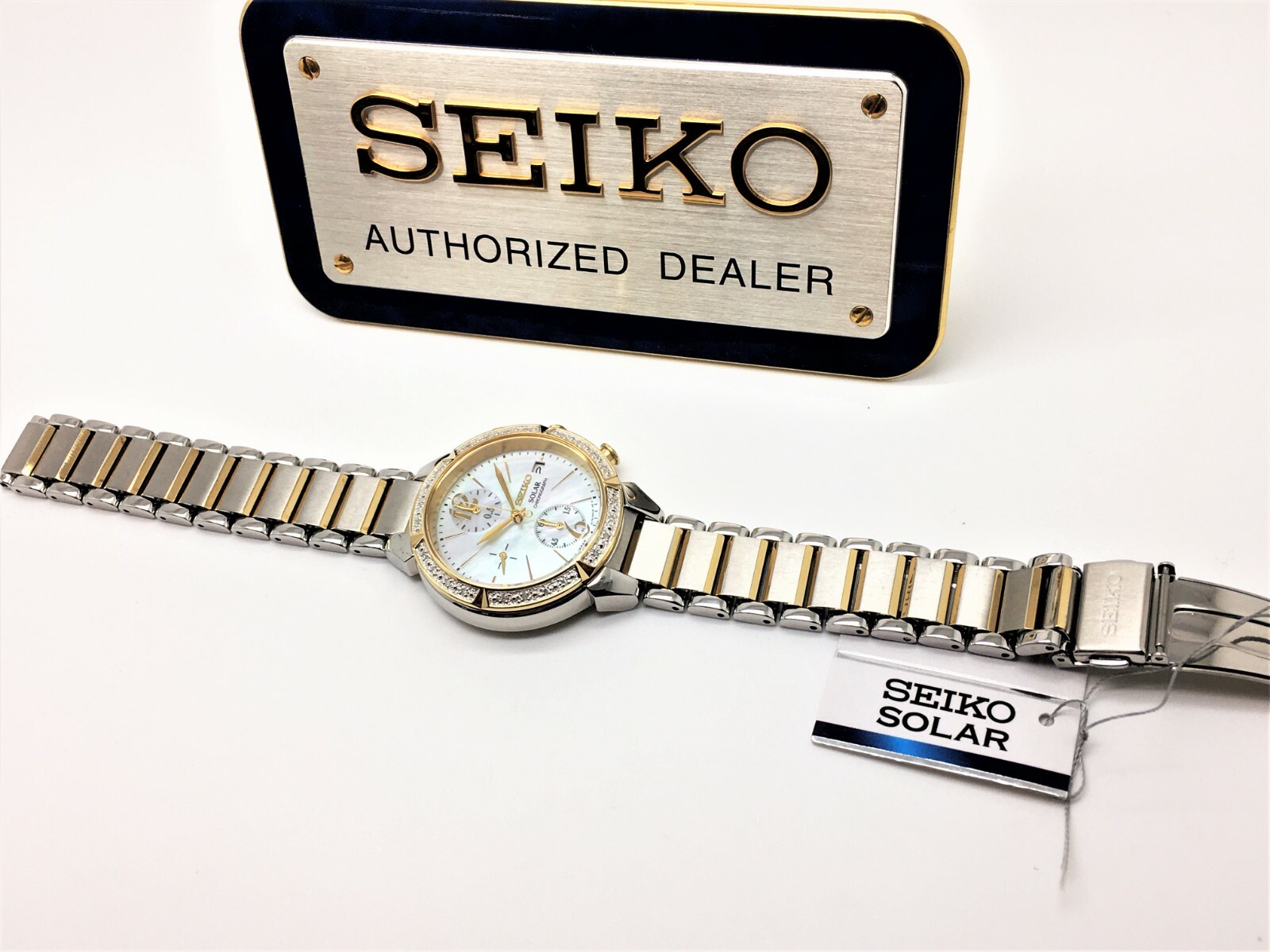 SEIKO LADIES V176-0AC0 “NOT-WORKING” 24 DIAMOND SOLAR CHRONOGRAPH WATCH SSC866