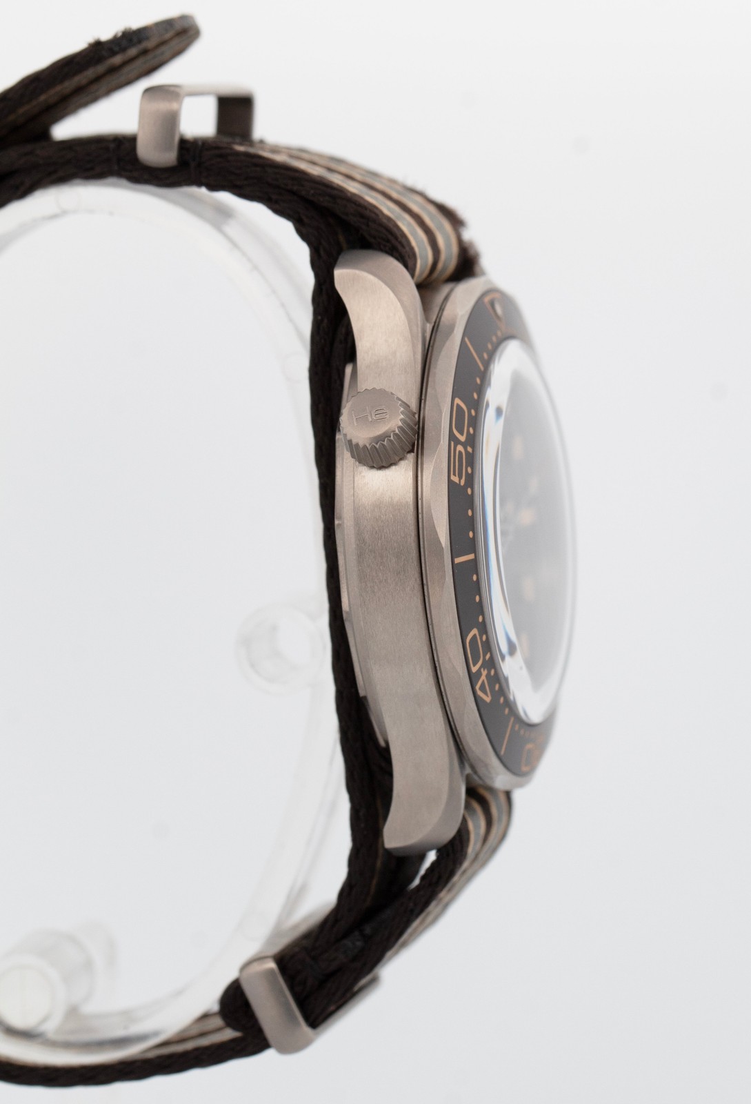PAPERS Omega Seamaster 007 Bond Titanium BROWN 42mm 210.92.42.20.01.001 BOX