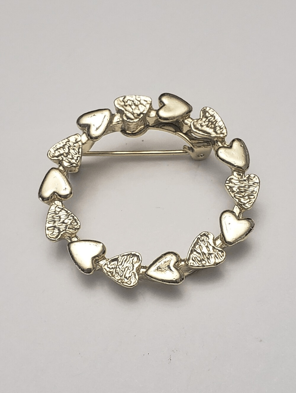 Vintage GERRY’S Signed Goldtone Hearts Brooch Pin