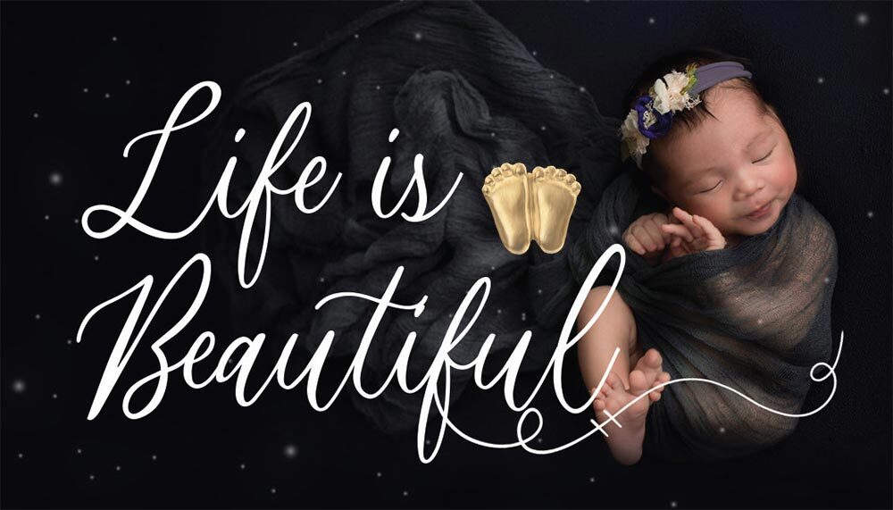 Precious Feet, Gold-Colored, Life is Beautiful Card Jewelry, Lapel Pin