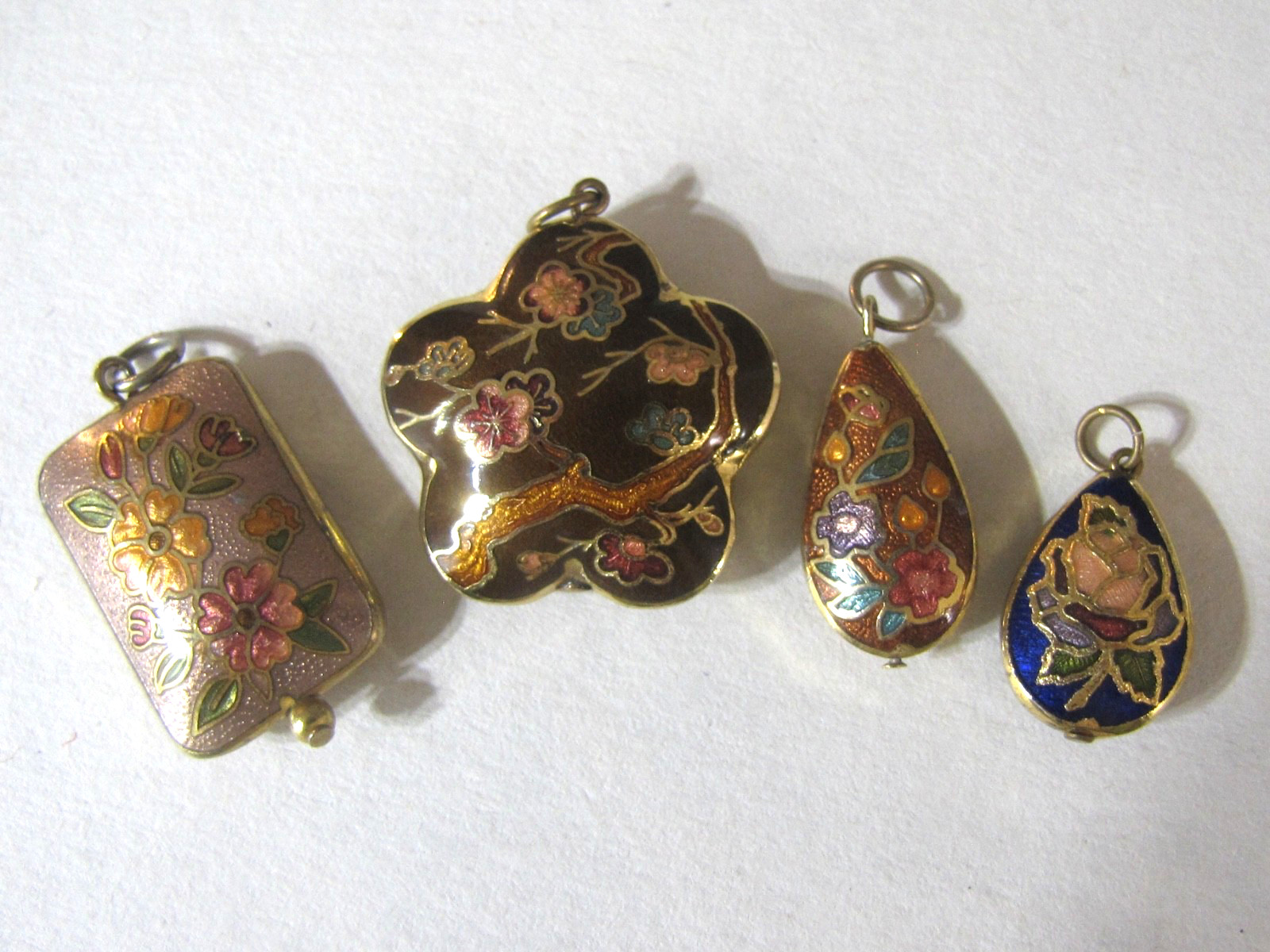 Vintage Cloisonne Pendant Lot 4 Floral Asian Charms Double Side Enamel Gold Tone