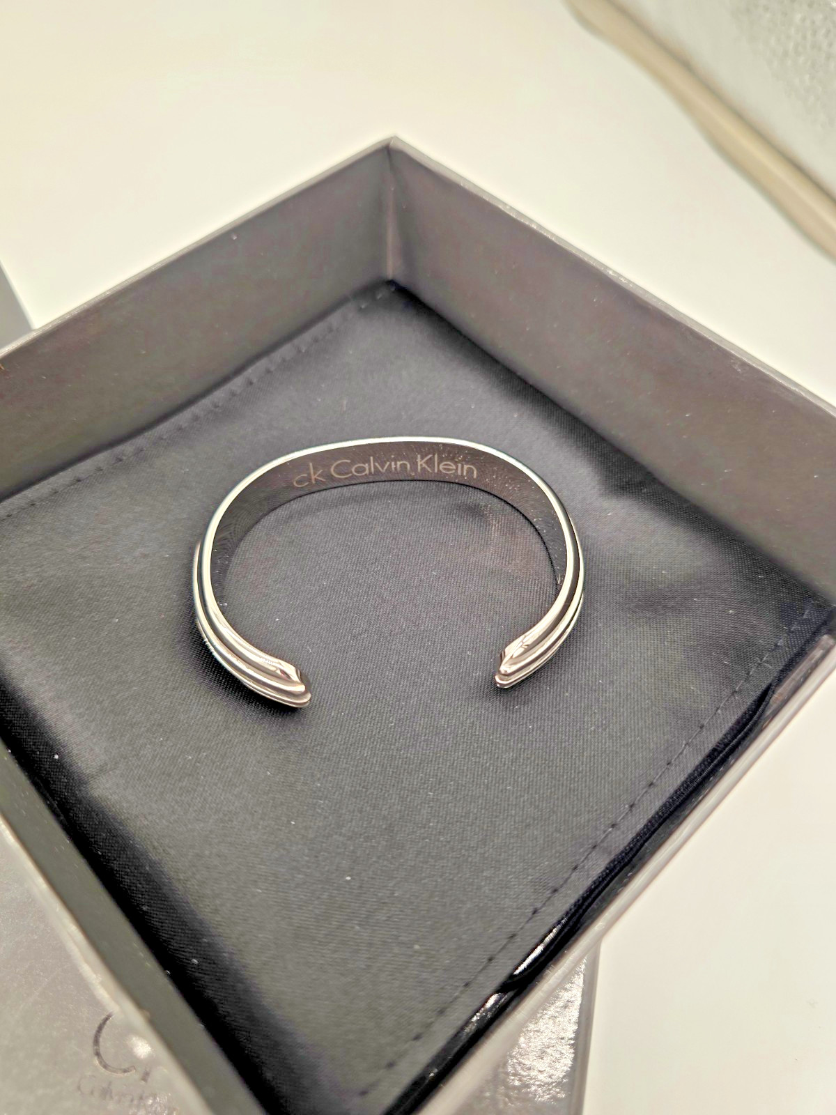 Calvin Klein Bracelet Bundle 4pc XS/S Silver & Burgundy Cuff NIB