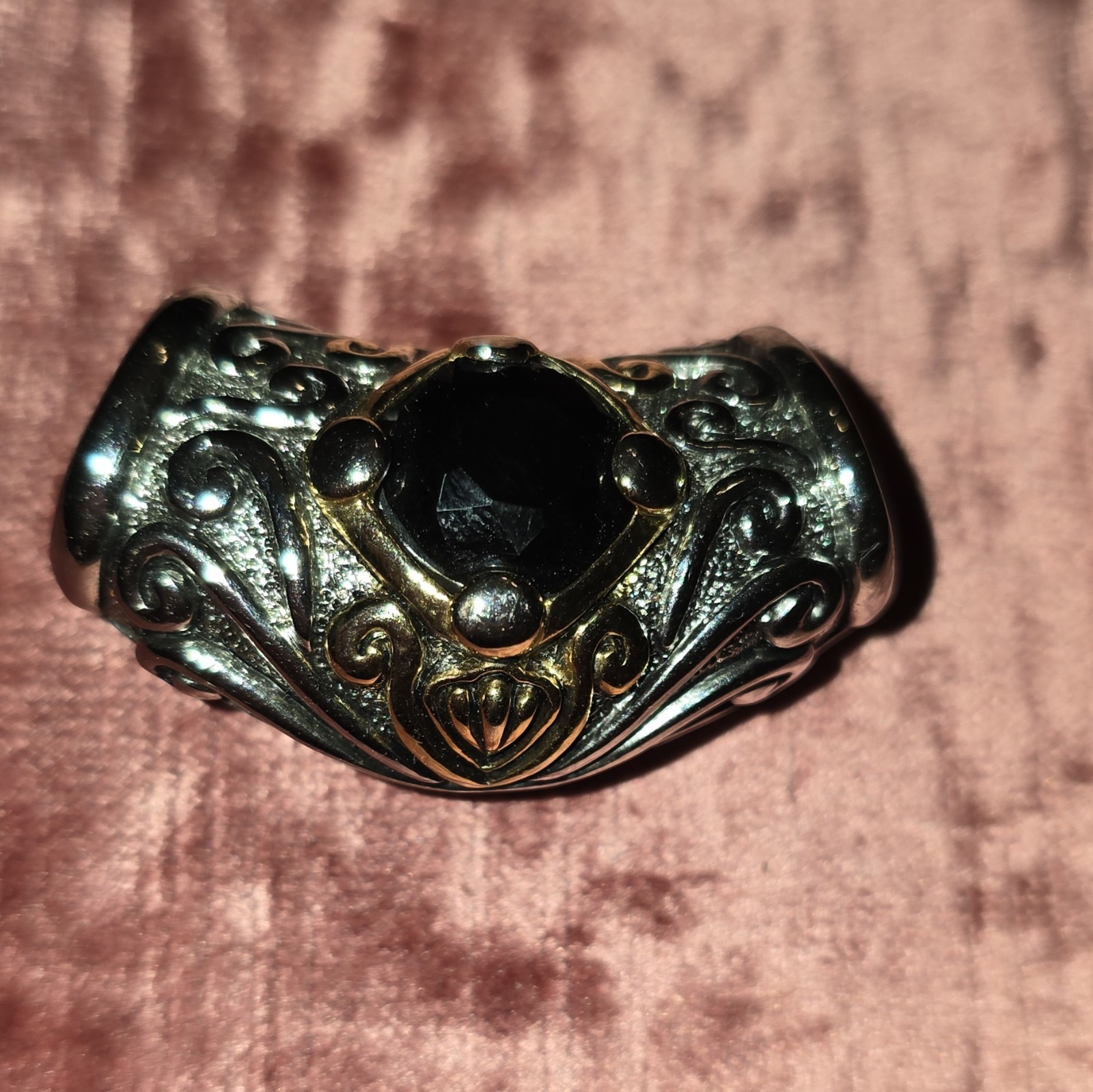 Silver Tone Metal Engraved Cocktail Band Ring Bezel Set Round Black Stone