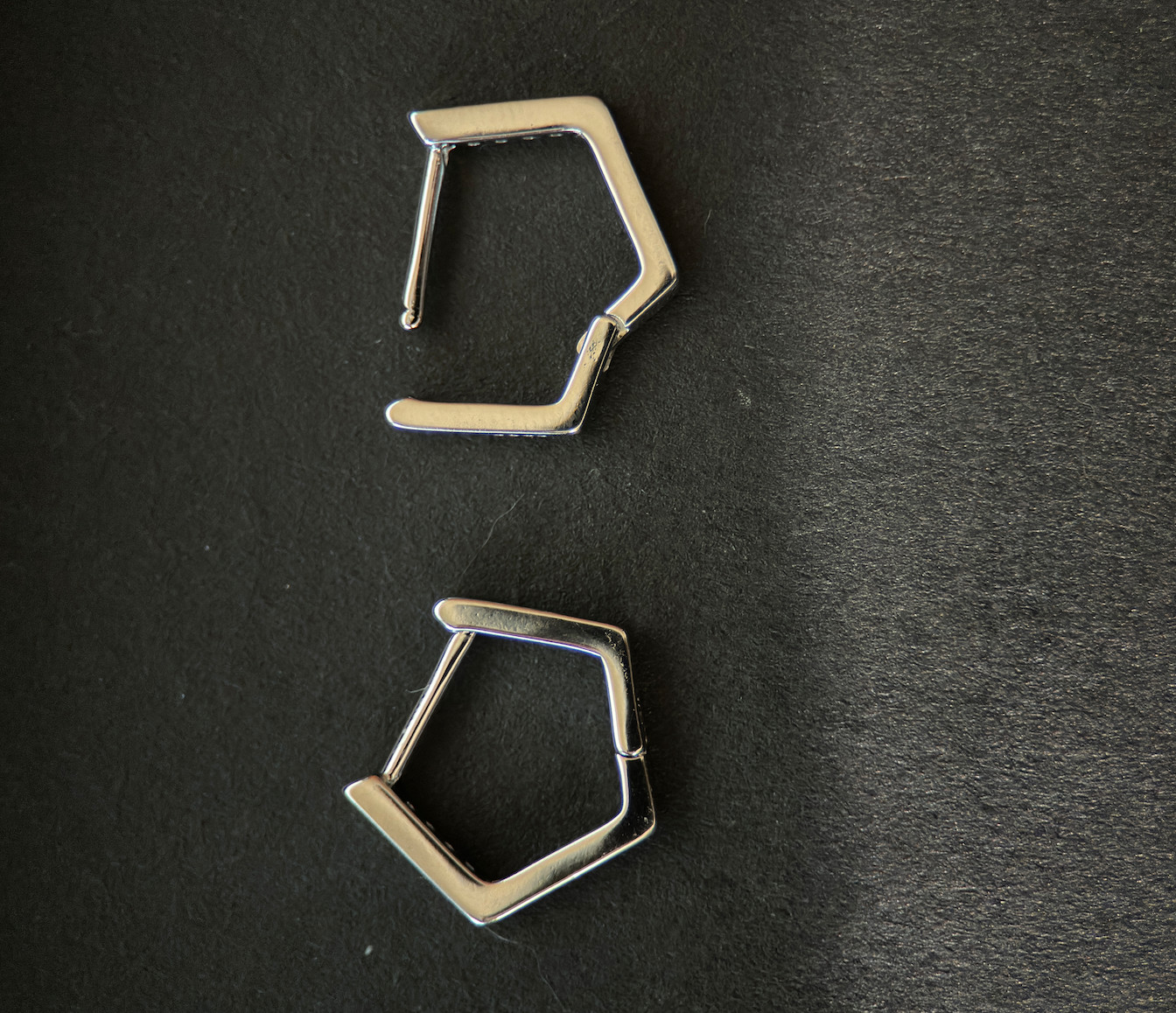 925 Silver Geometric Earrings with Crystals Modern, Elegant Pentagon Design