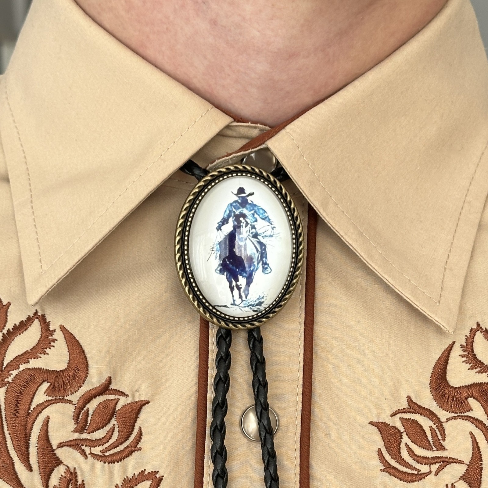 Totem Mens Bolo Tie Bridegroom Wedding Necklace Western Cowboy Necktie