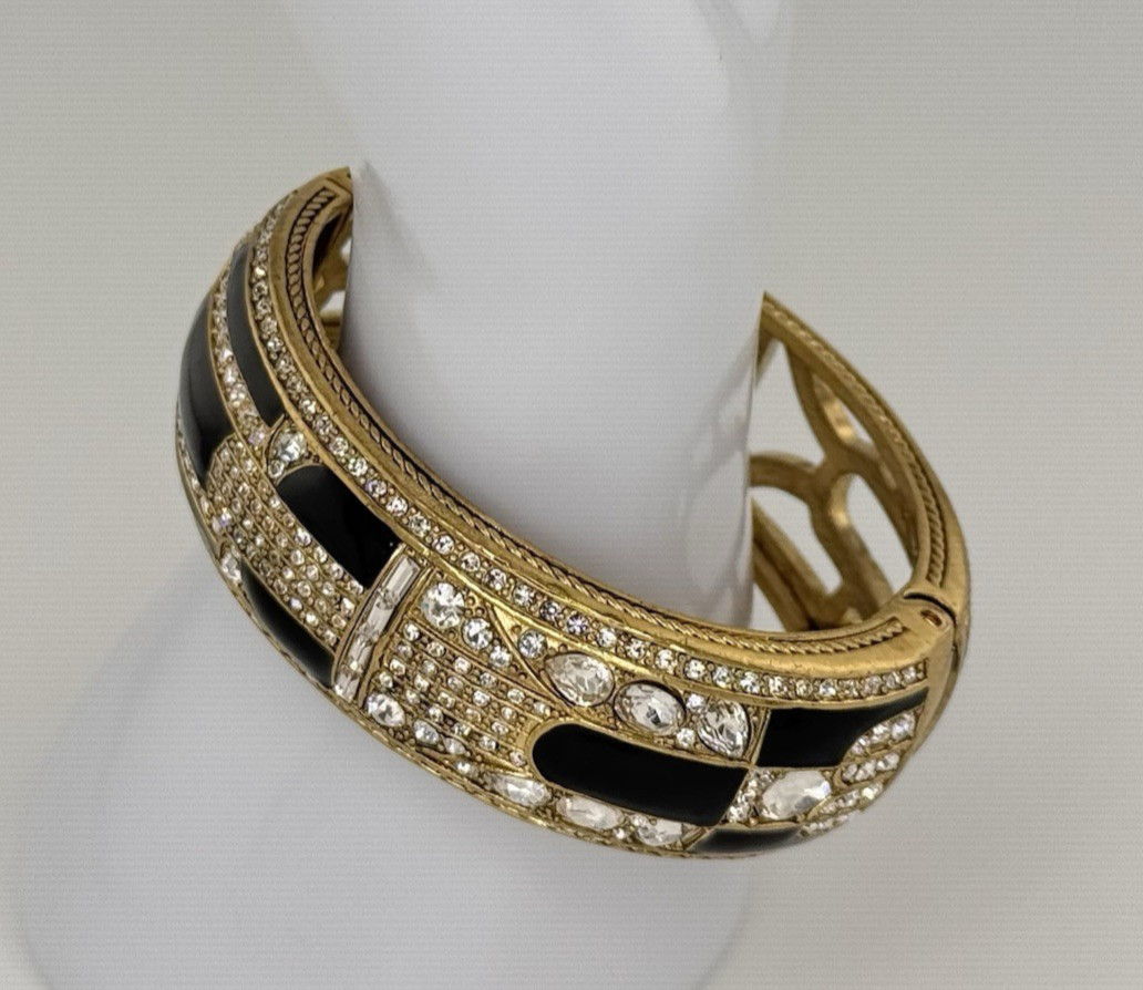 Heidi Daus “To Tie For” Signed Swarovski Crystal Hinge Bangle *Rare*