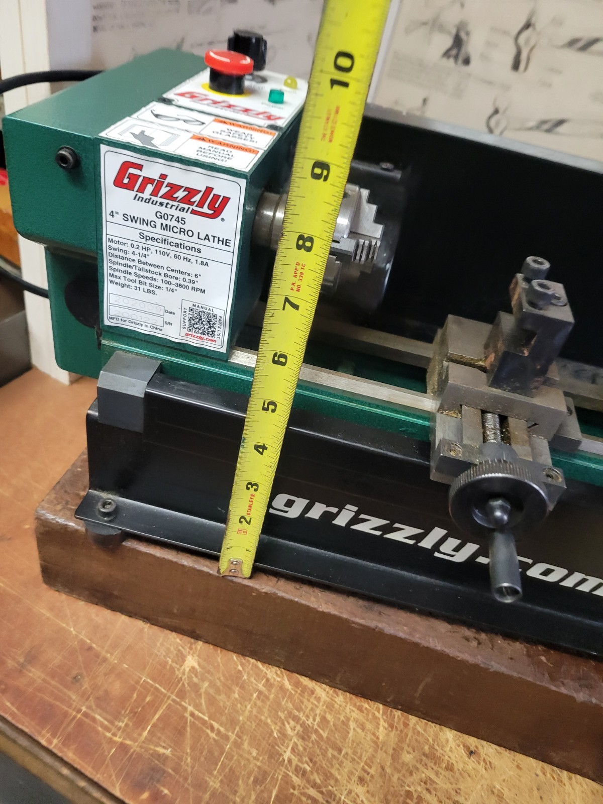 Grizzly G0745 Variable-Speed 4″x6″ Benchtop Metal Micro Lathe, Jewelers Lathe