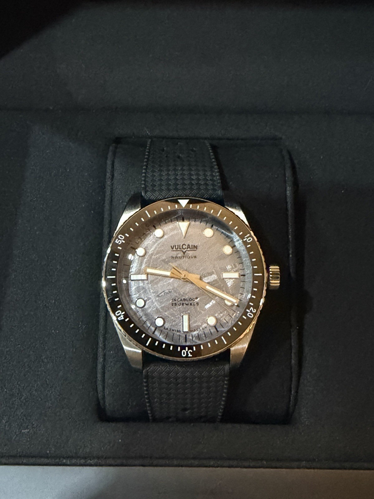 Vulcain Nautique Automatic 38mm meteorite Bezel Rubber Strap limited edition