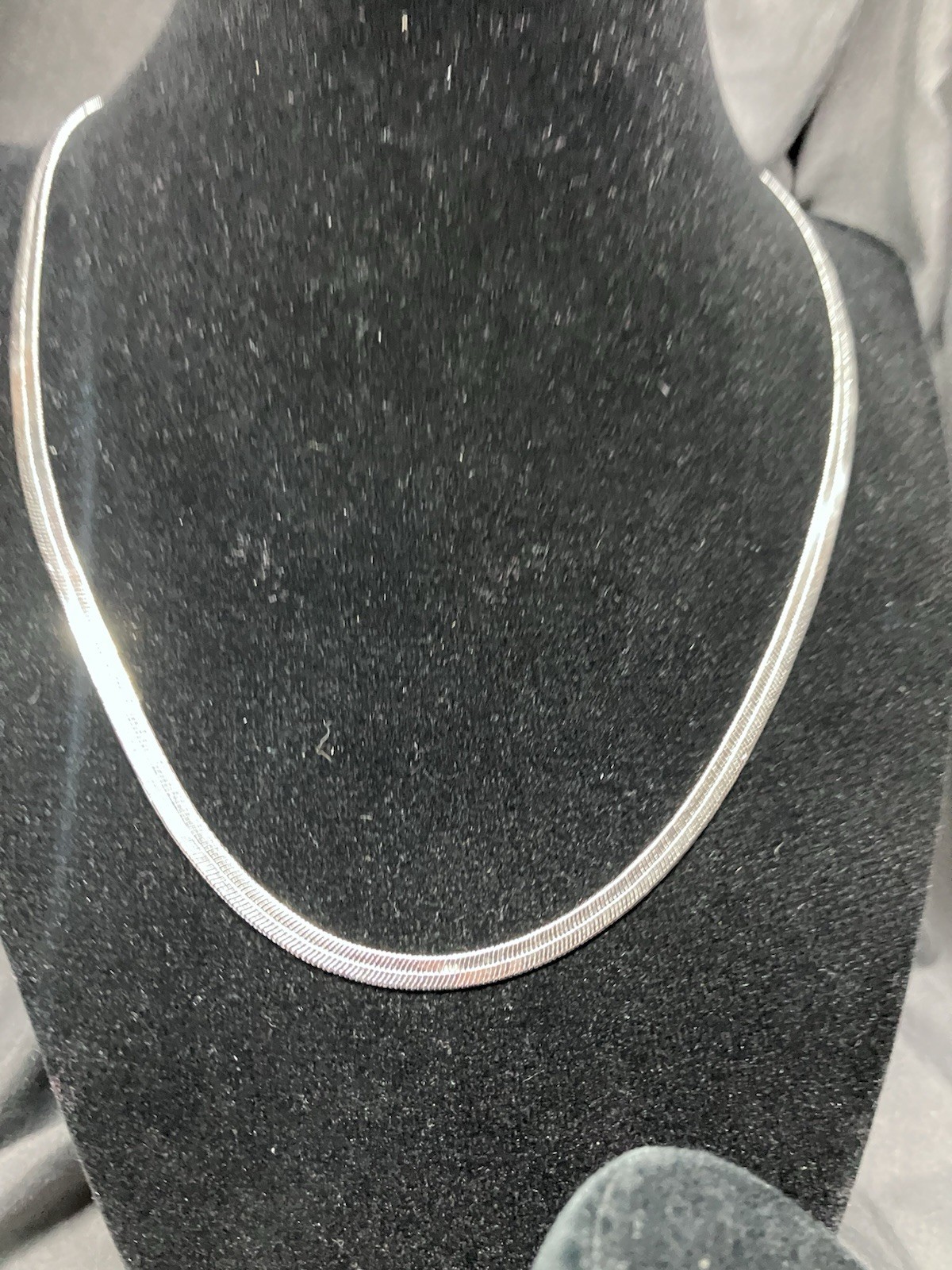 Womens Sterling silver 925 18 in Herringbone necklace & 8 in Bracelet set