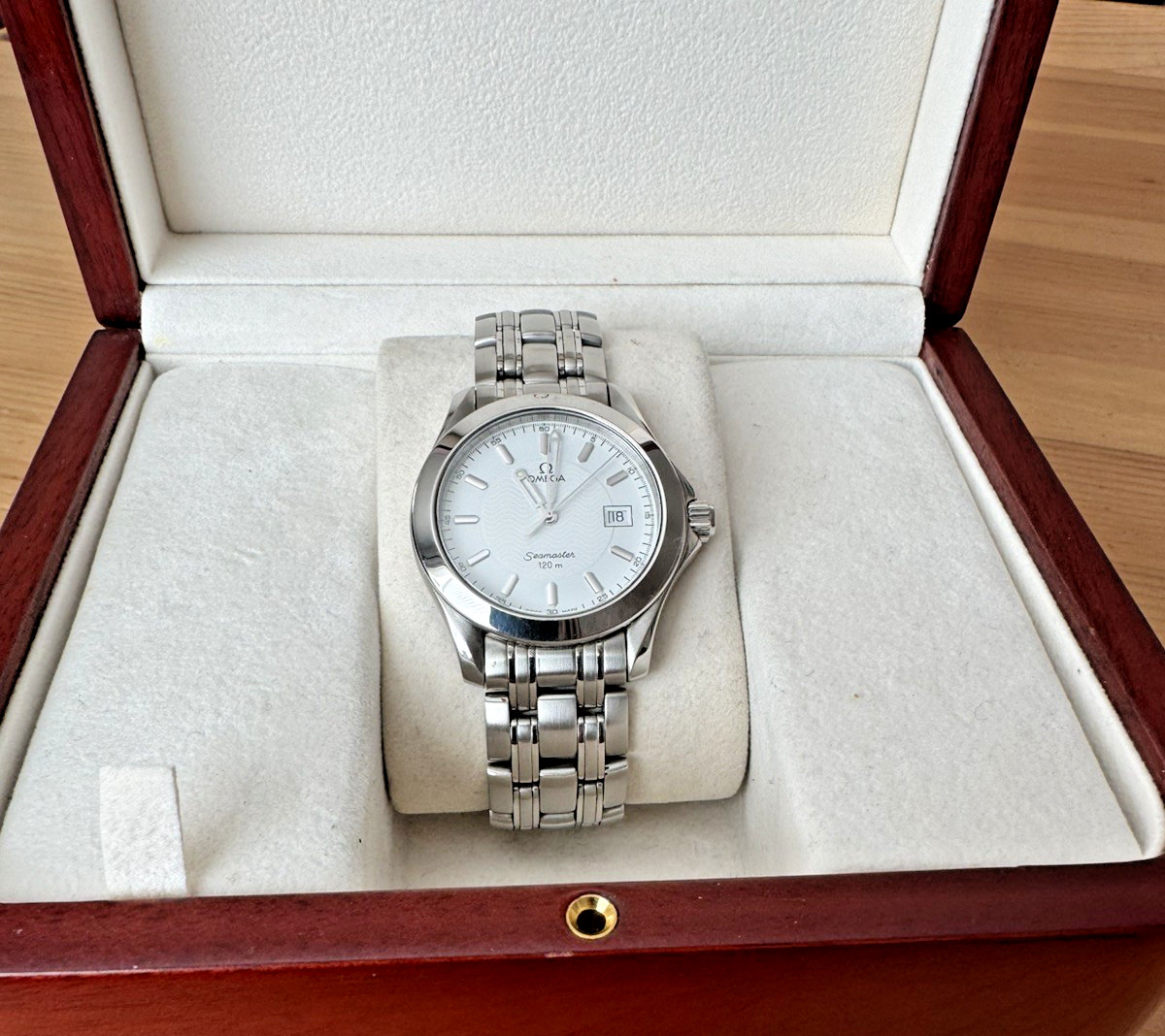 Omega Seamaster 120 36mm White Dial Stainless Steel Quartz 2511.21.00 Watch