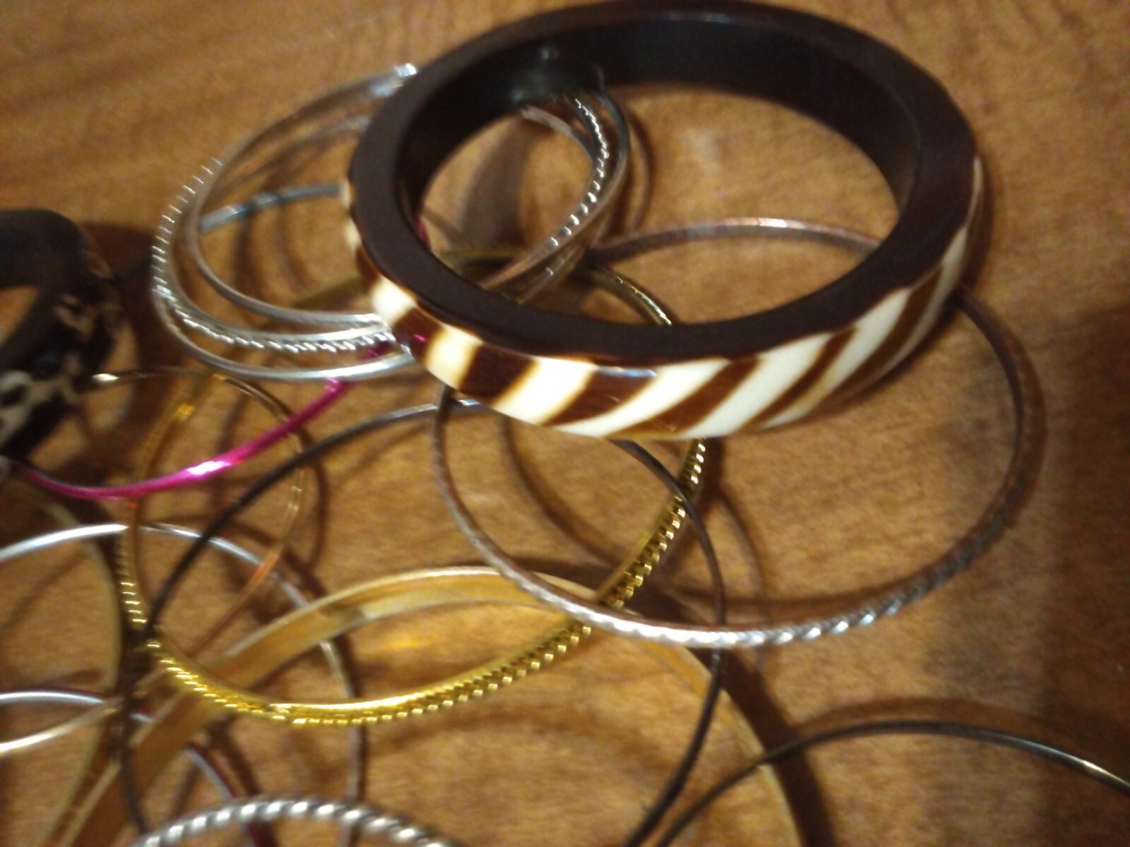 LOT BANGLE BRACELET 41 Gold Silver tone Mix Diff Age Orig Charm Color Style Type