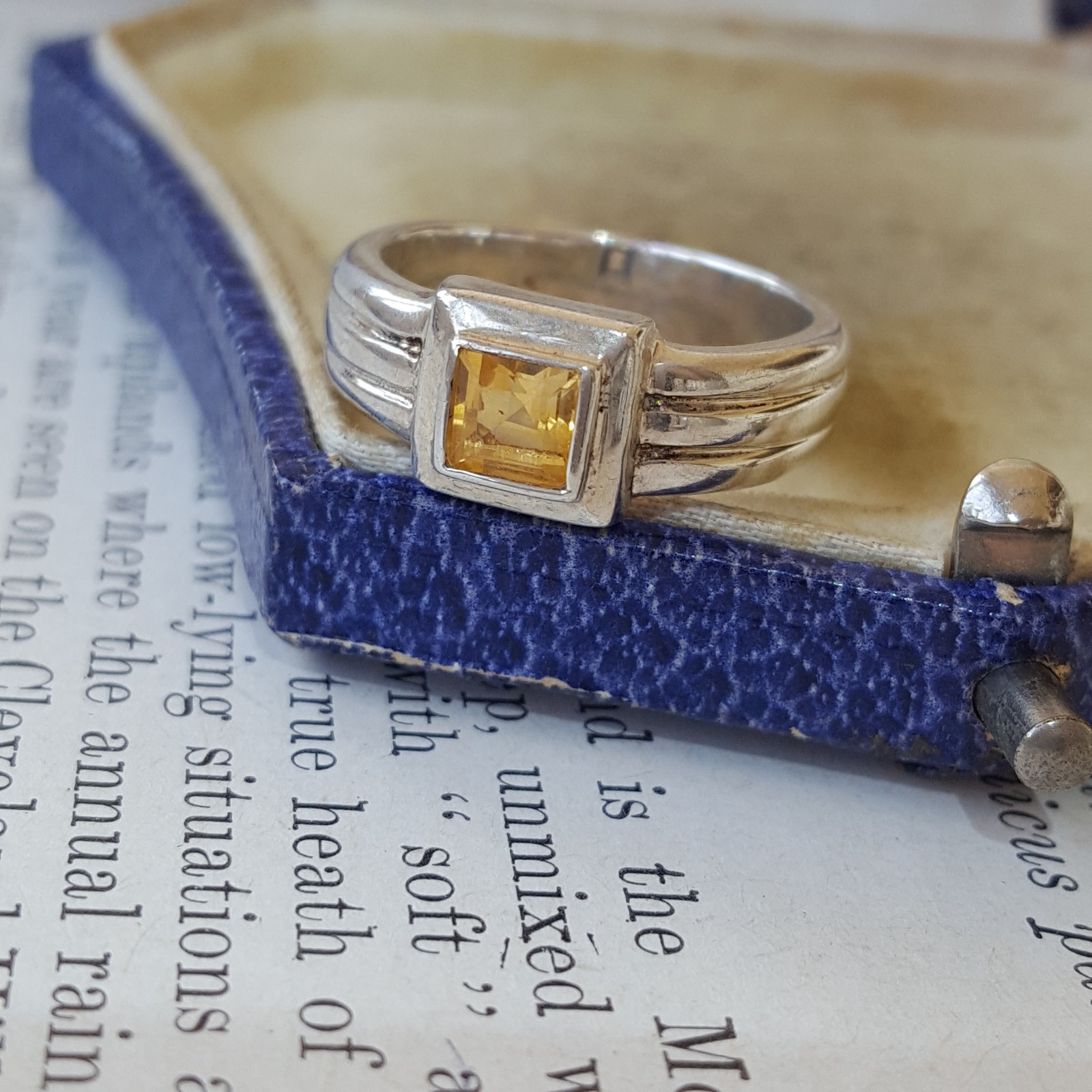 Vintage 925 Sterling Silver Ring, Genuine Citrine Gemstone, Size i.5 US 4.5