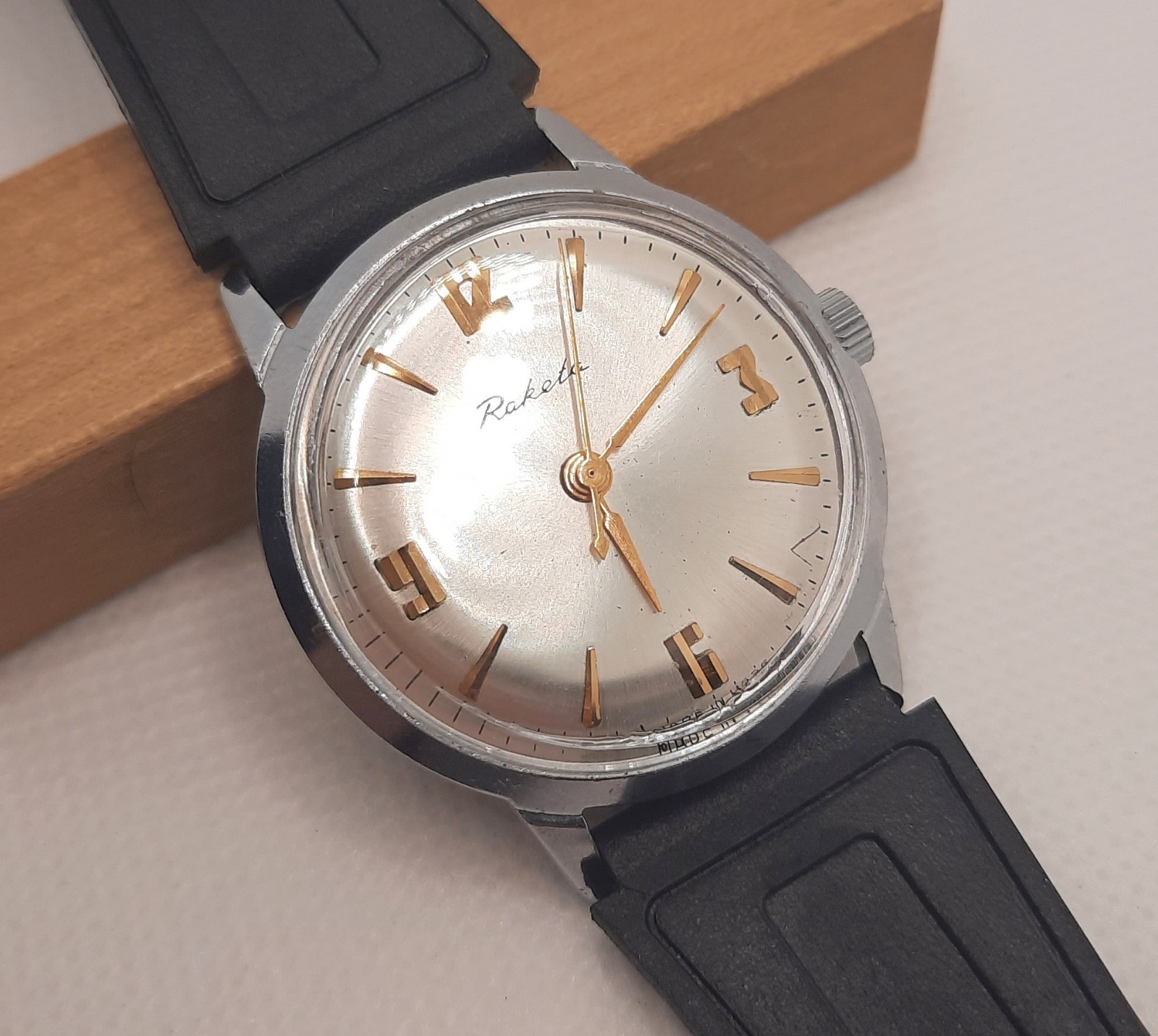 RAKETA 2609A.1 Soviet 21 jewels Rare Vintage USSR Watch