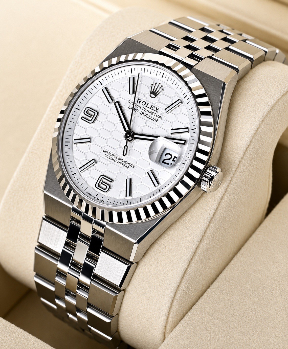 2025 Rolex Land-Dweller 40 White Honeycomb Dial on Flat Jubilee 127334 Complete