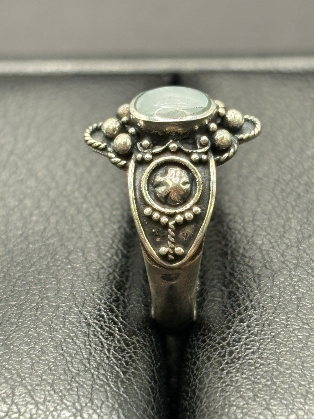 New Condition Sterling Silver Larimar Ring Size 7 G6