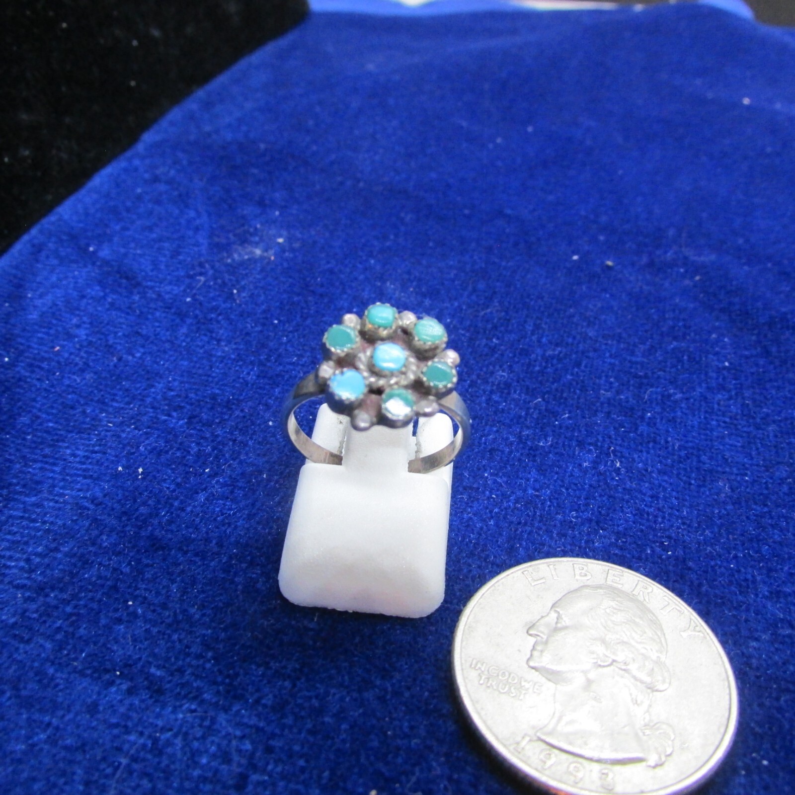 VTG SW N A TURQUOISE CLUSTER RING. VERY OLD, SIZE 5.5 STERLING
