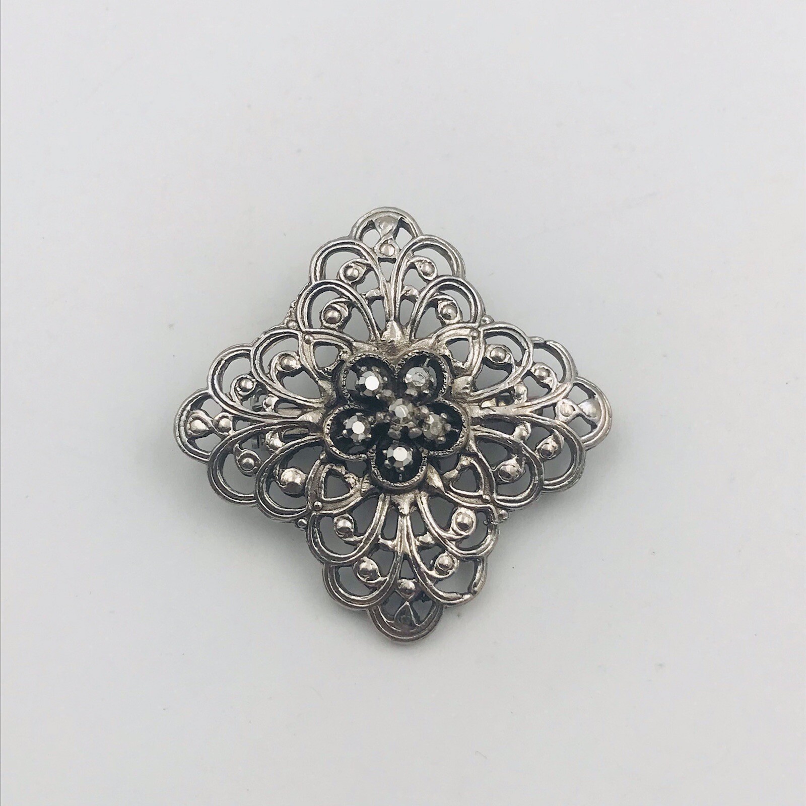 Silver Tone Clear Rhinestone Square Pin Brooch 1.25″ x 1.25″