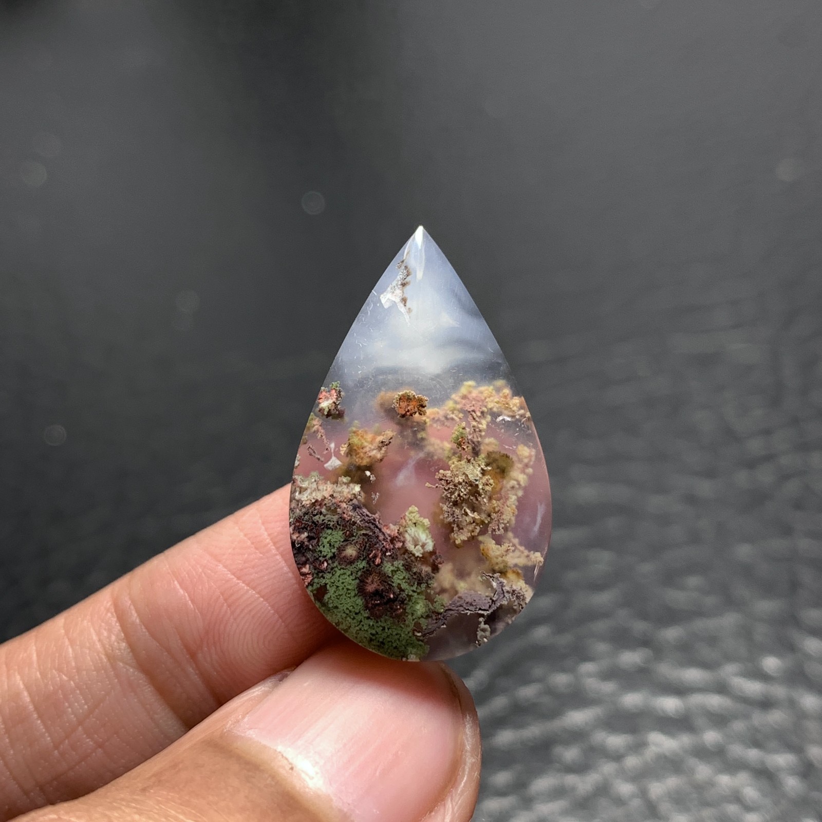 Scenic Moss Agate Cabochon 27x16x5mm High Quality 15 ct