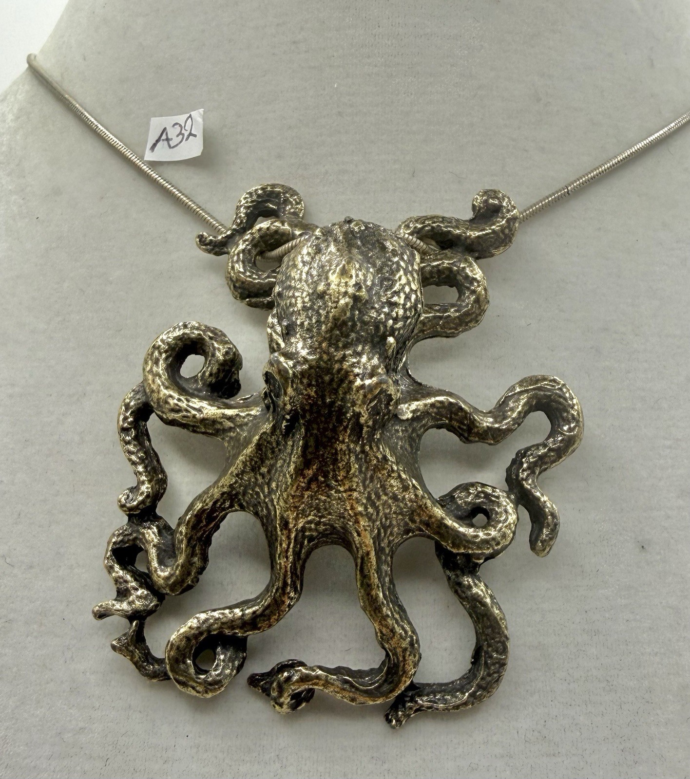 Vintage Octopus Kraken Pendant Necklace Antiqued Gold Tone Gothic Nautical 16”