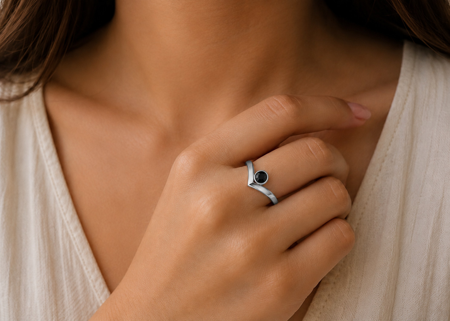 925 Sterling Silver Black Spinel Open V Ring Minimalist Chevron Band Gift