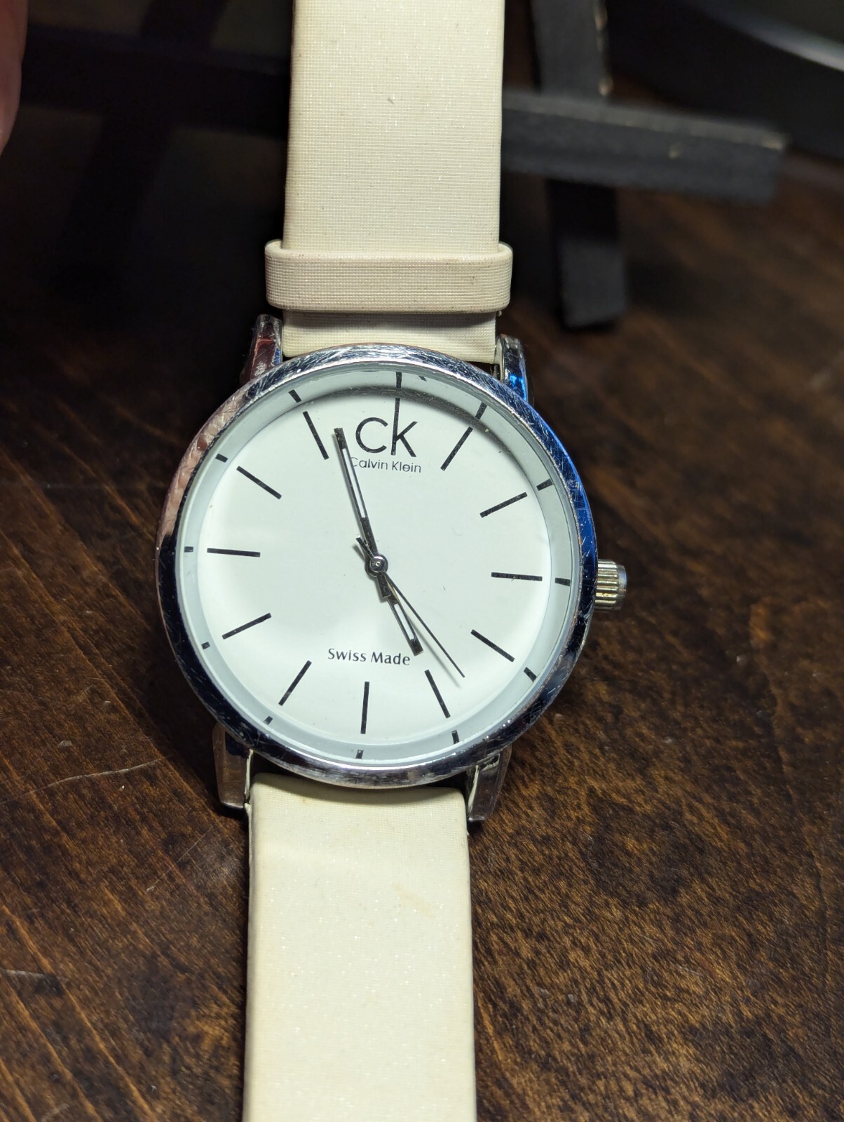 Calvin Klein Ladies Watch Cream Genuine Leather Band (Working!) 9.5″ USED DW3619