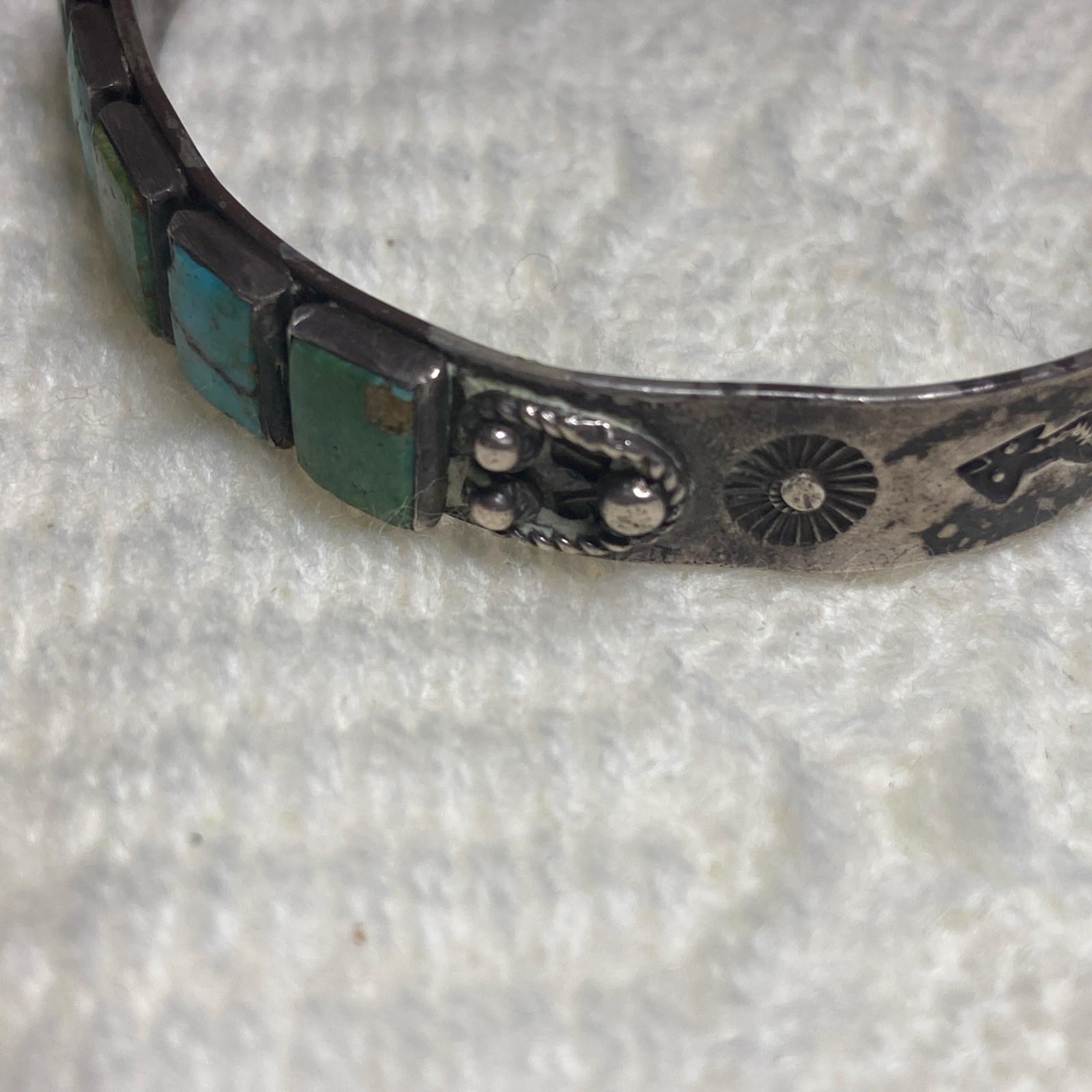 VTG Fred Harvey Era Navajo Lizard Stamped Turquoise 93% Silver Cuff Bracelet