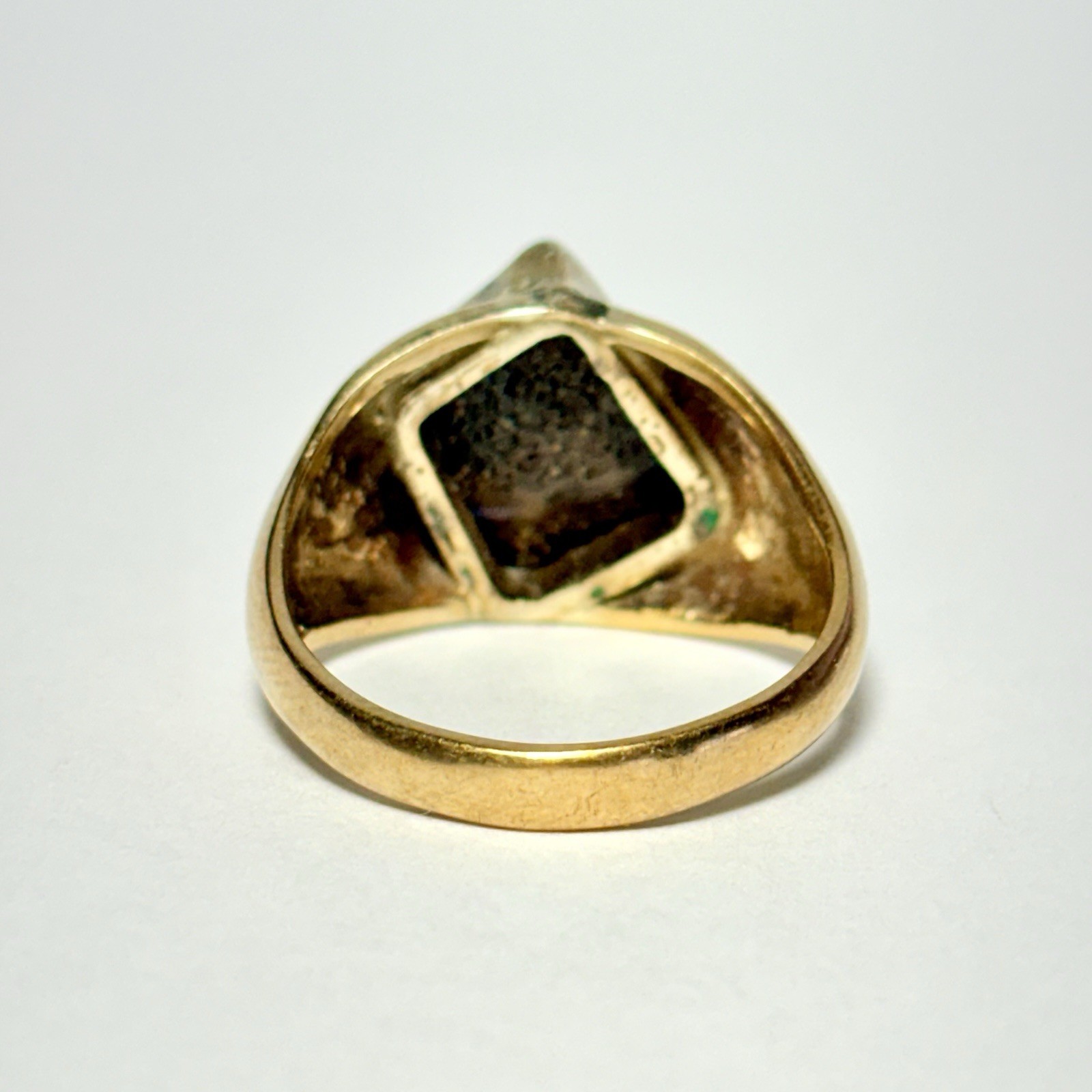 GG Certified 19K Yellow Gold 1.83ct Broad Flash Boulder Opal Size 9.25 Ring 7.5g