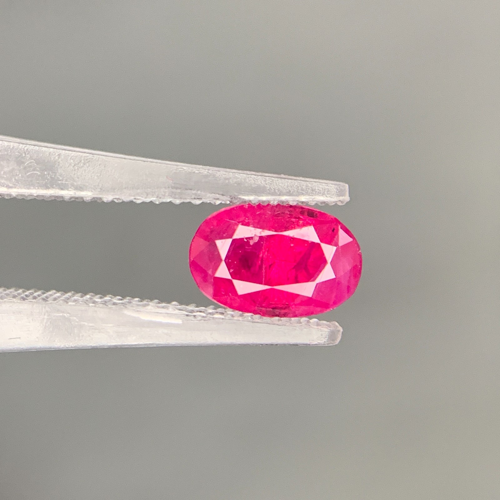 Natural Faceted Ruby Oval Cut Loose Gemstone-1.39 Carats