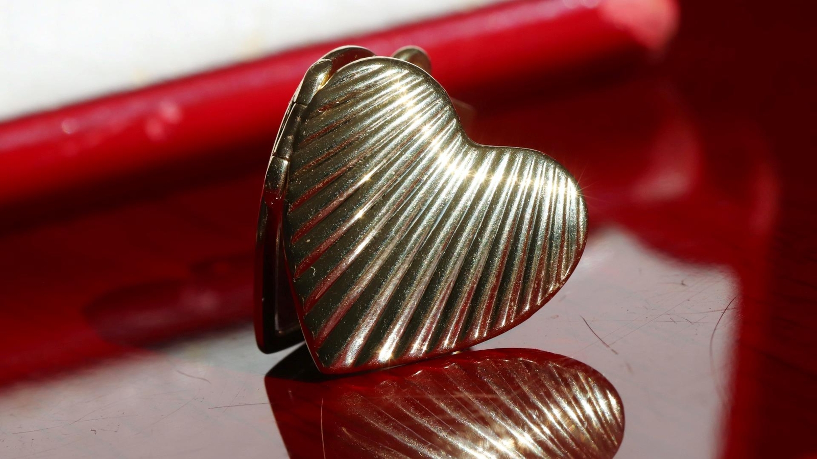 14k yellow gold pendant Italian 1.05″ heart locket charm vintage 3.85gr N3467