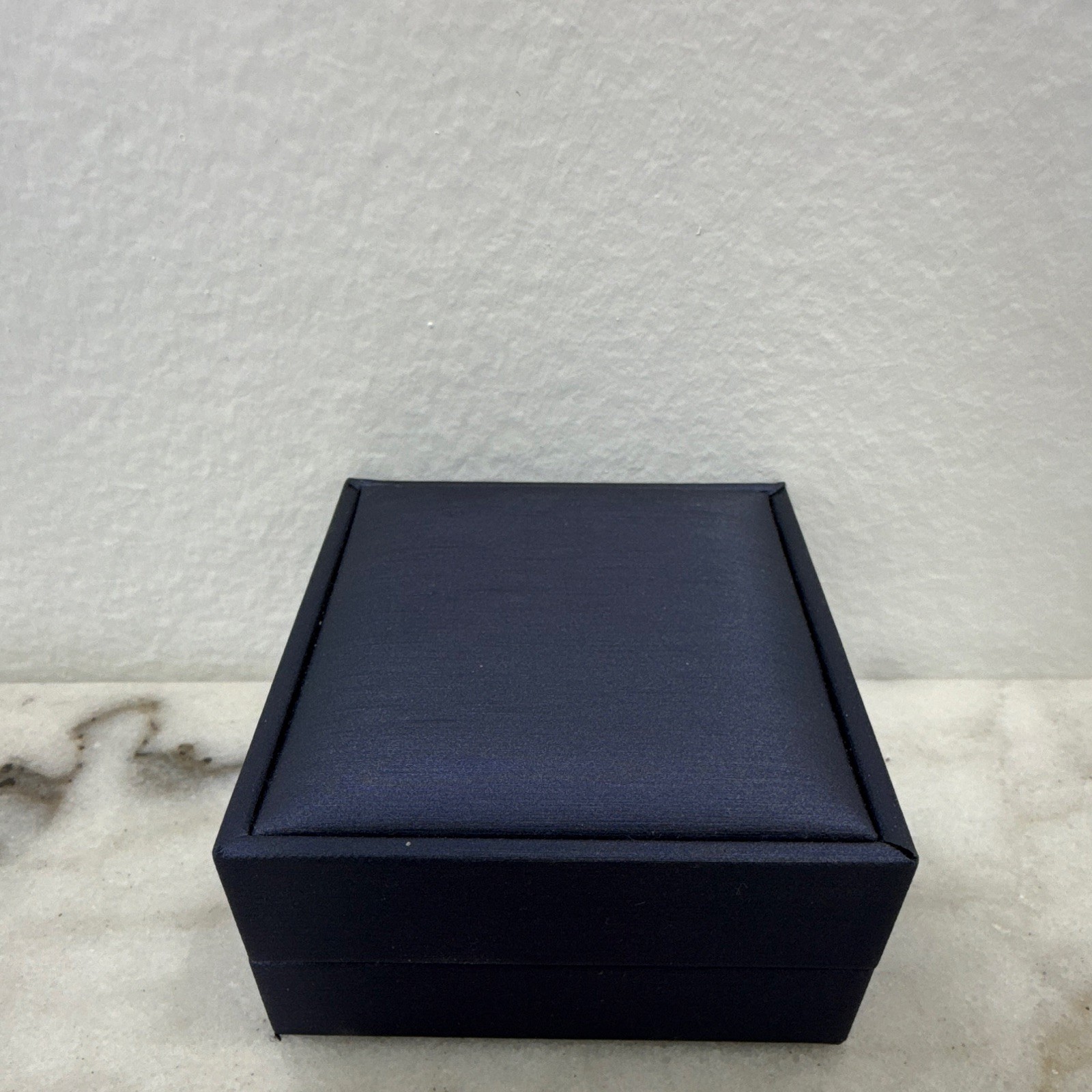 NALI Jewelers Blue/White Square Faux Leather Lined Ring Jewelry Box 1 Piece
