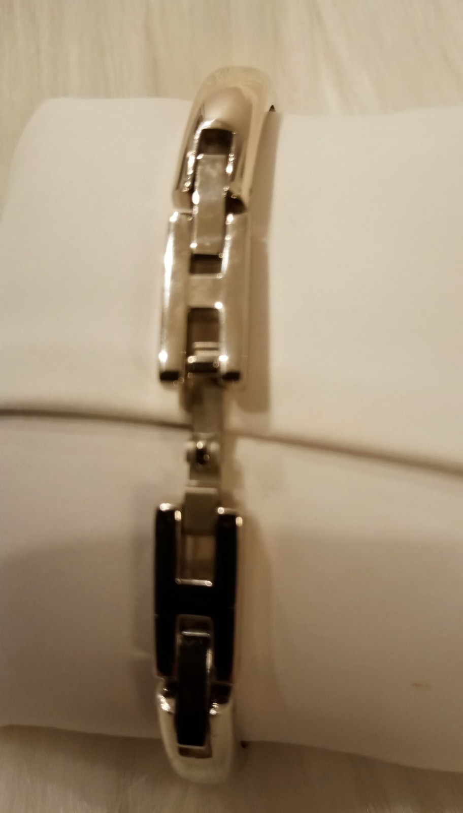 Croton Women’s Quartz Bangle Watch Mother of Pearl Dial New Battery NOS Box