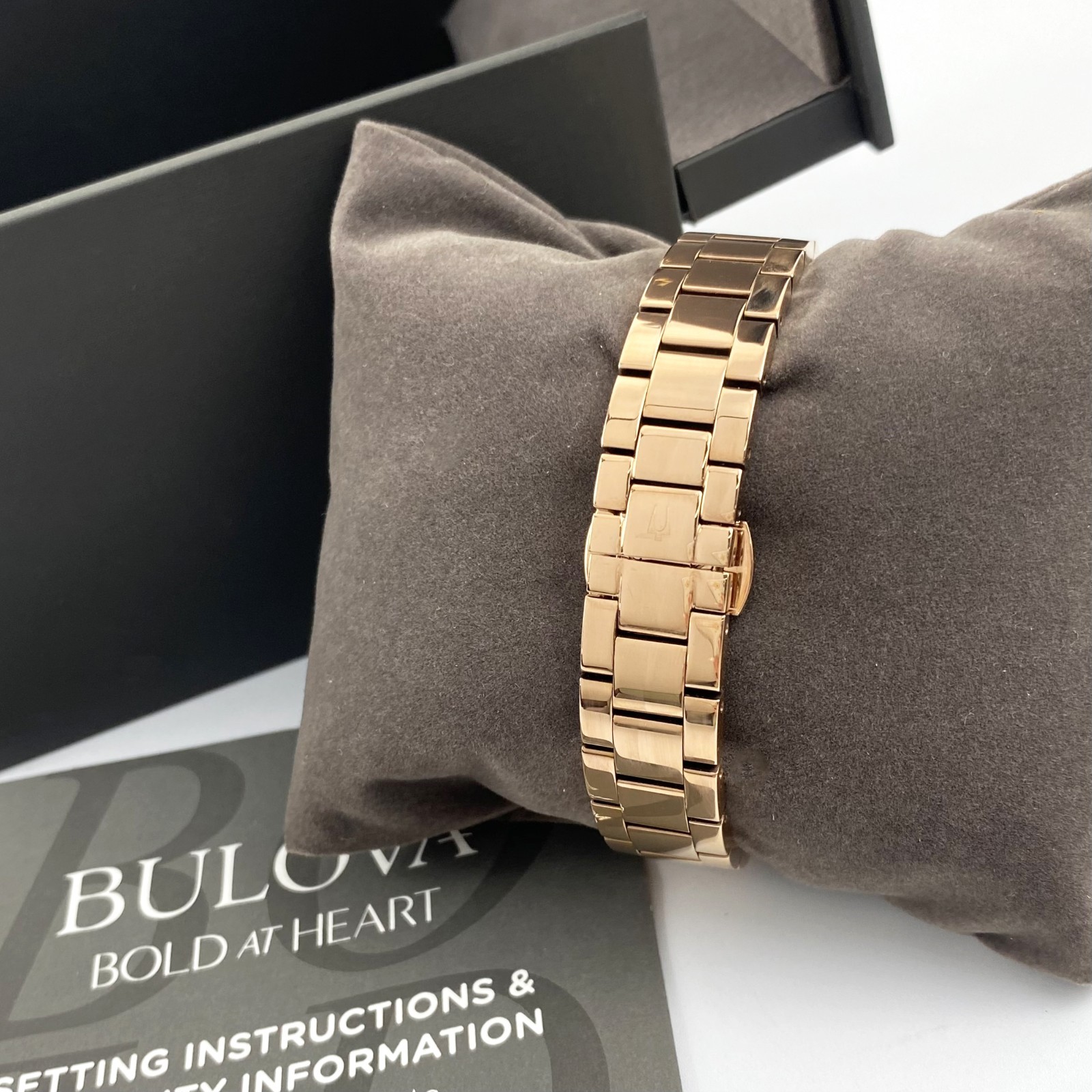 Bulova Surveyor 97P156 Womens Quartz Watch Grey Dial Rose Gold Diamond Stainless
