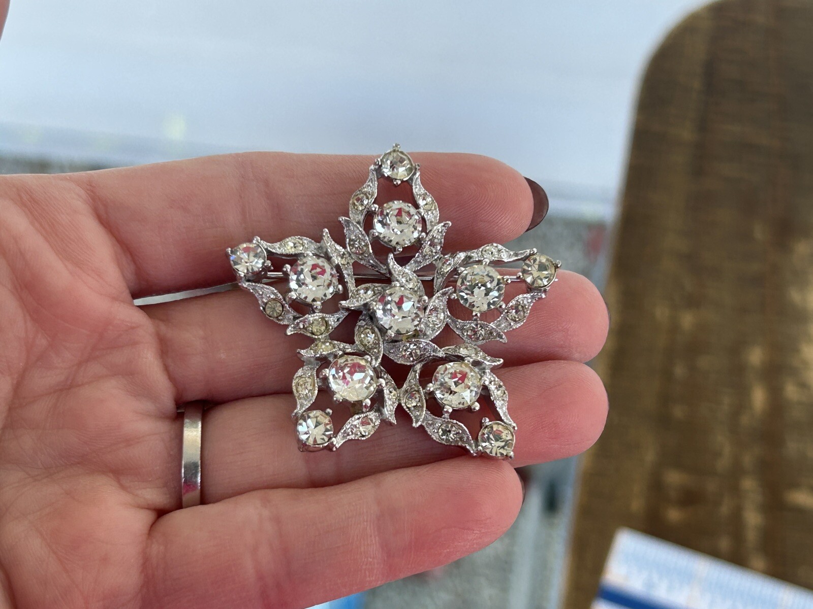 SPARKLING 1940s Vintage Signed Henry Bogoff Chicago White Rhinestone Star Brooch