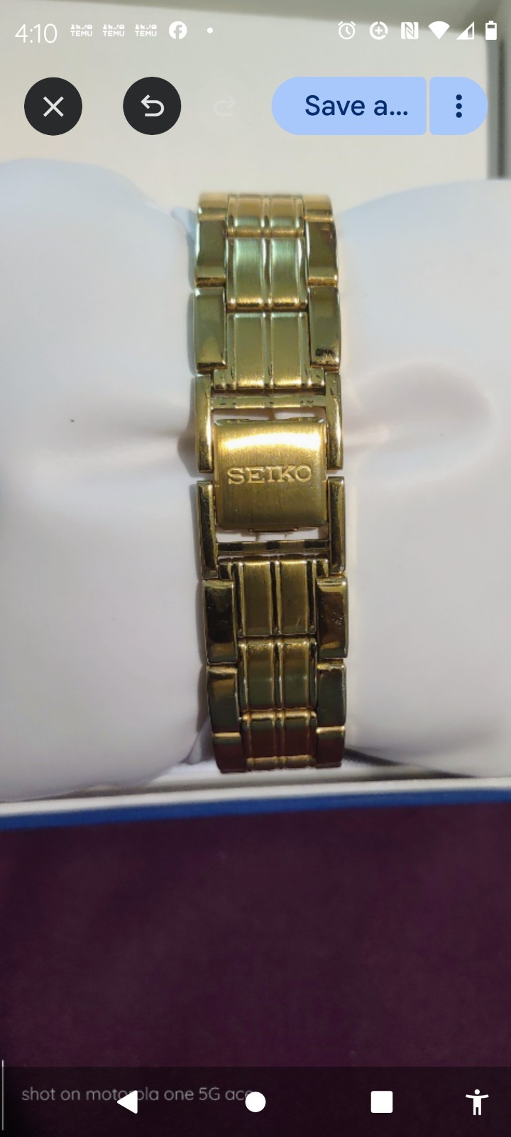Seiko V701 Quartz Men’s Gold Tone Bracelet Watch Textured Dial 50m w/ Box