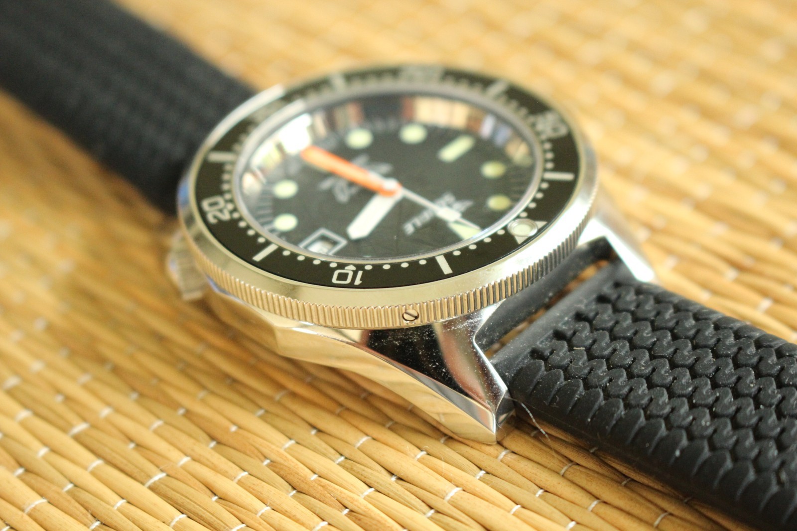 SQUALE 1521 50ATM BLACK DATE DIAL & BRACELET ITALIAN PRO DEEP DIVERS WATCH SET