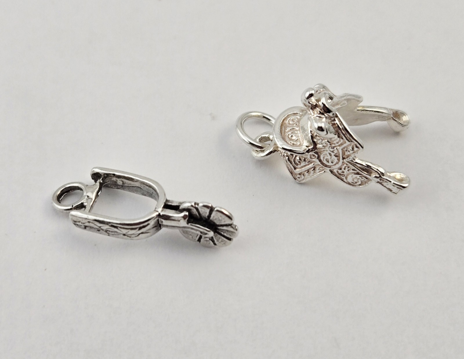 Vintage Sterling Silver Western Charm Lot Cowboy Spurs & Saddle Stirrup – 3.6g