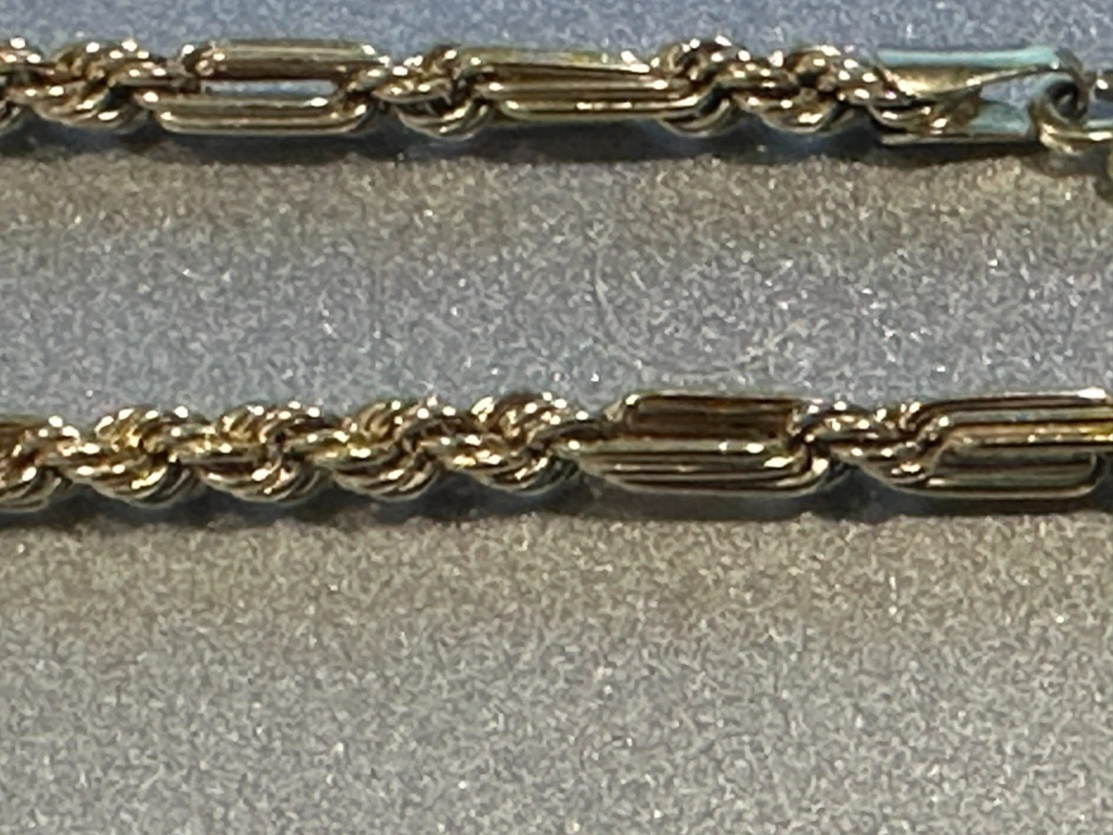 14k Gold Figarope Rope Twist Chain Bracelet Lobster Clasp 2.8 Grams 8.25″