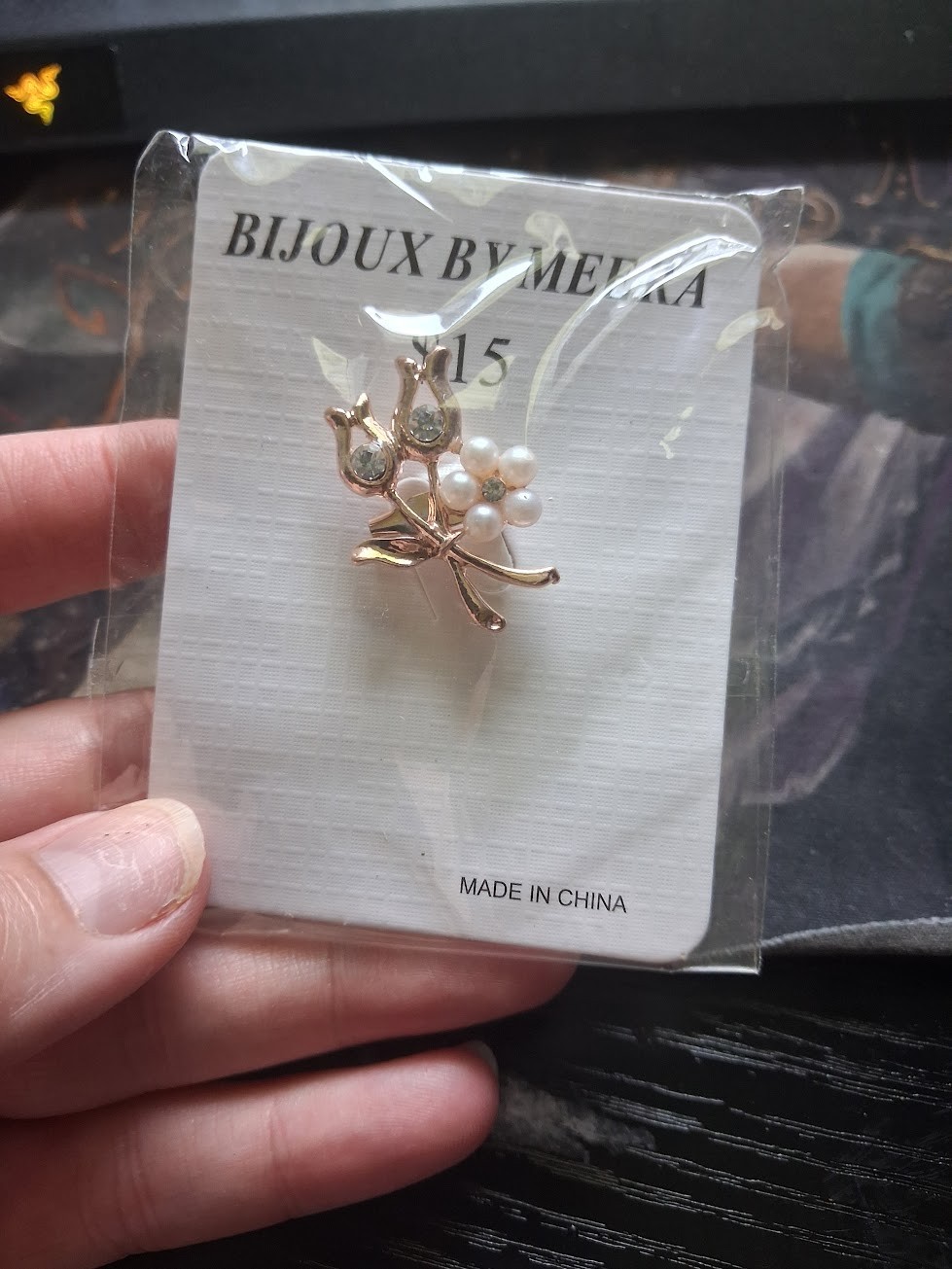Bijoux by Meera Flower brooch