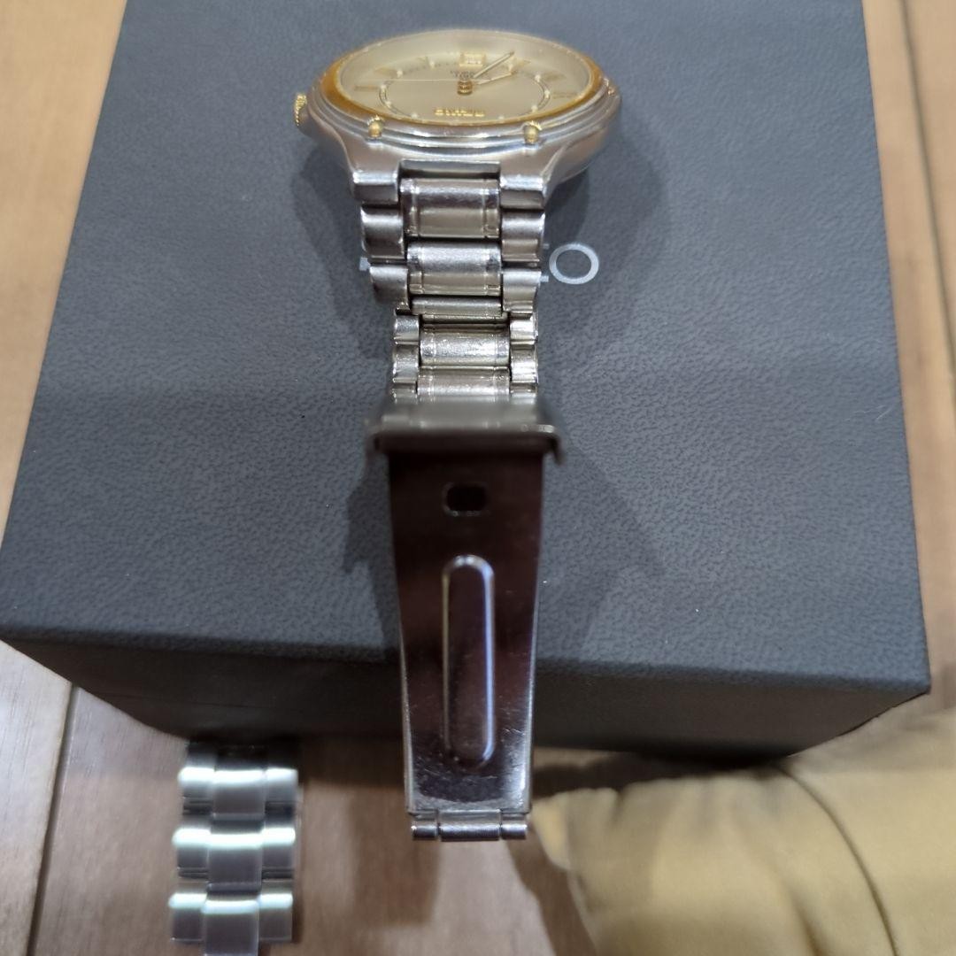 SEIKO Spirit White Face Vintage