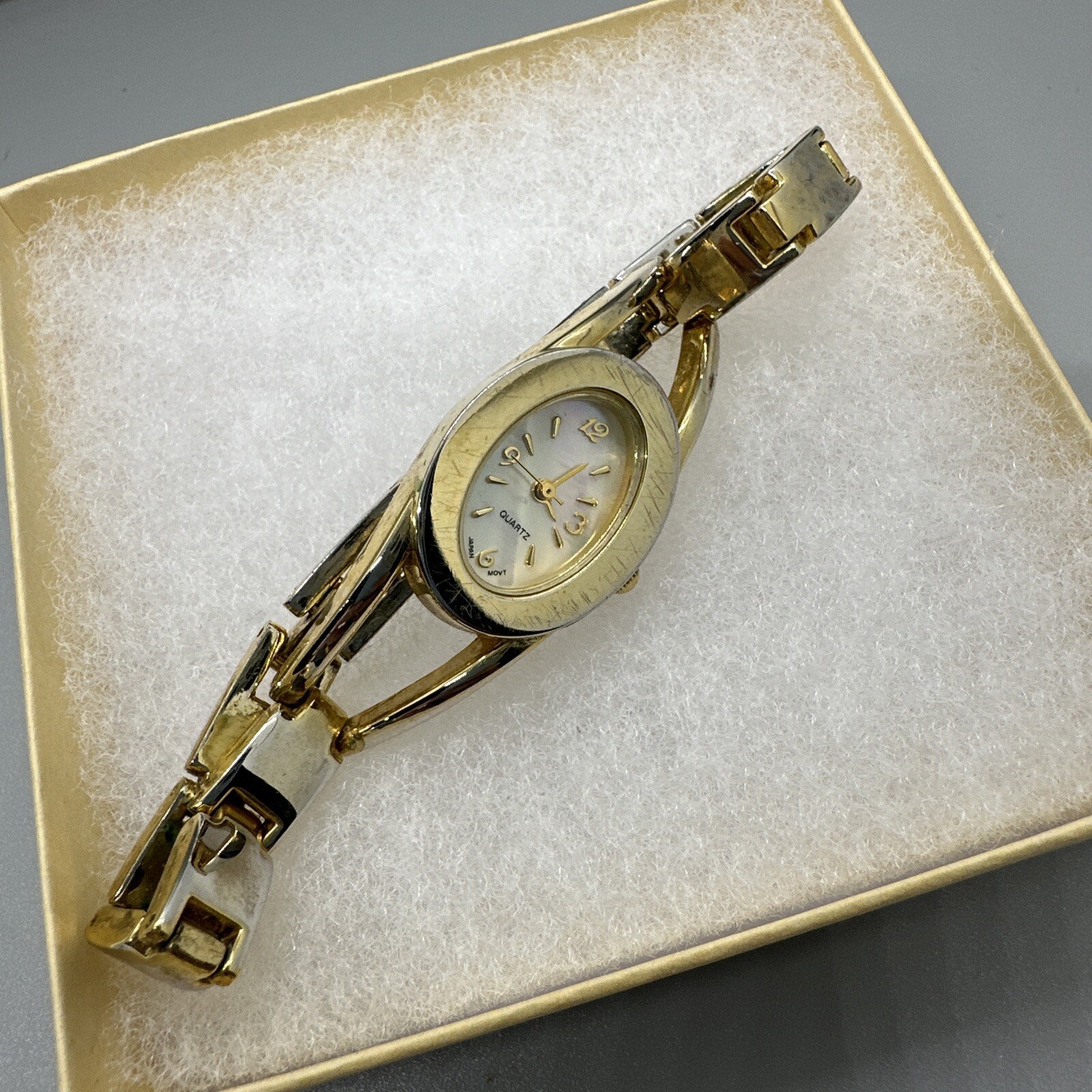 Vintage Ladies Advance Watch Gold Tone Cuff Bracelet 7.25 In, Scratched Dial