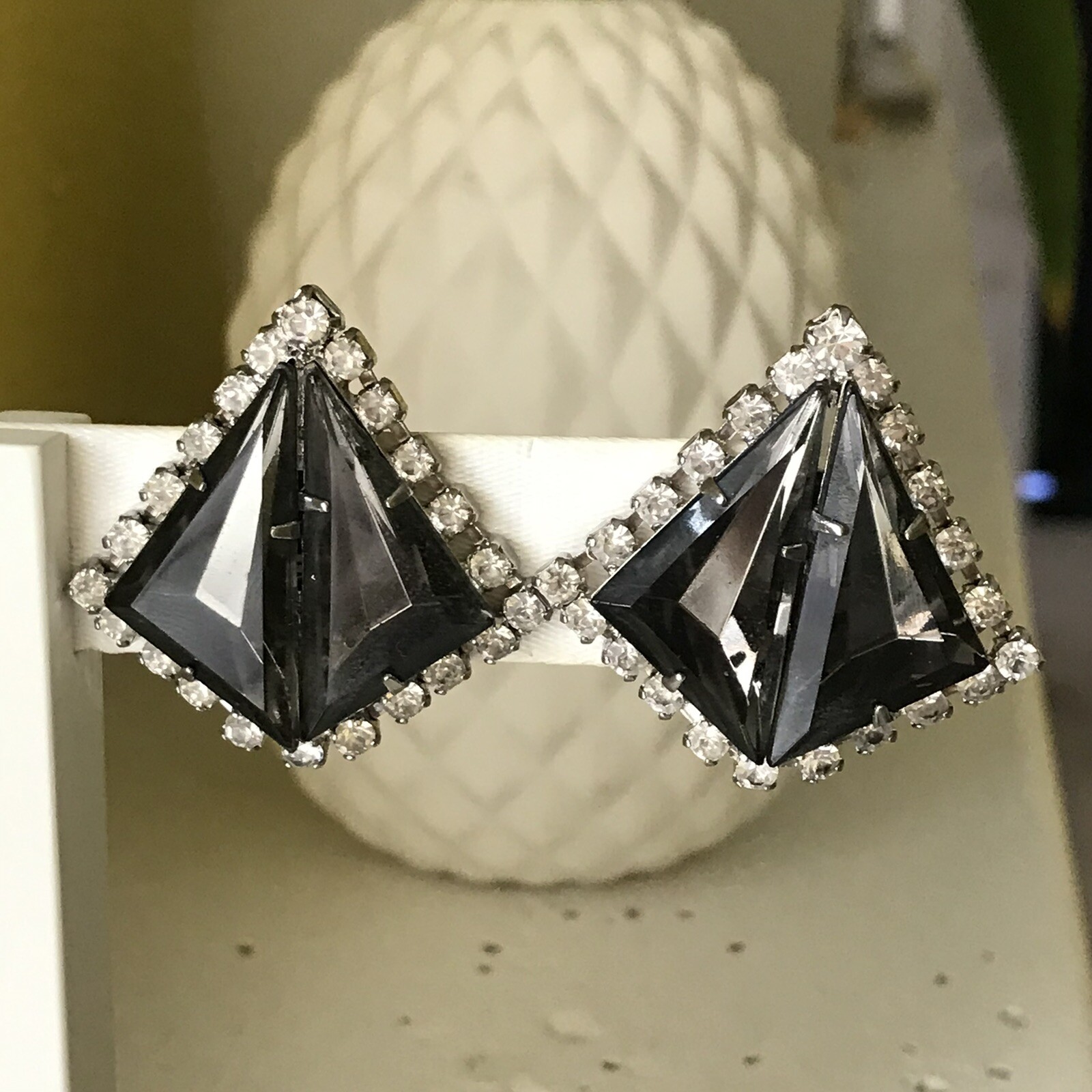 Vintage Smokey Gray Crystal Clear Zirconia Silver Tone Kite Clip Earrings