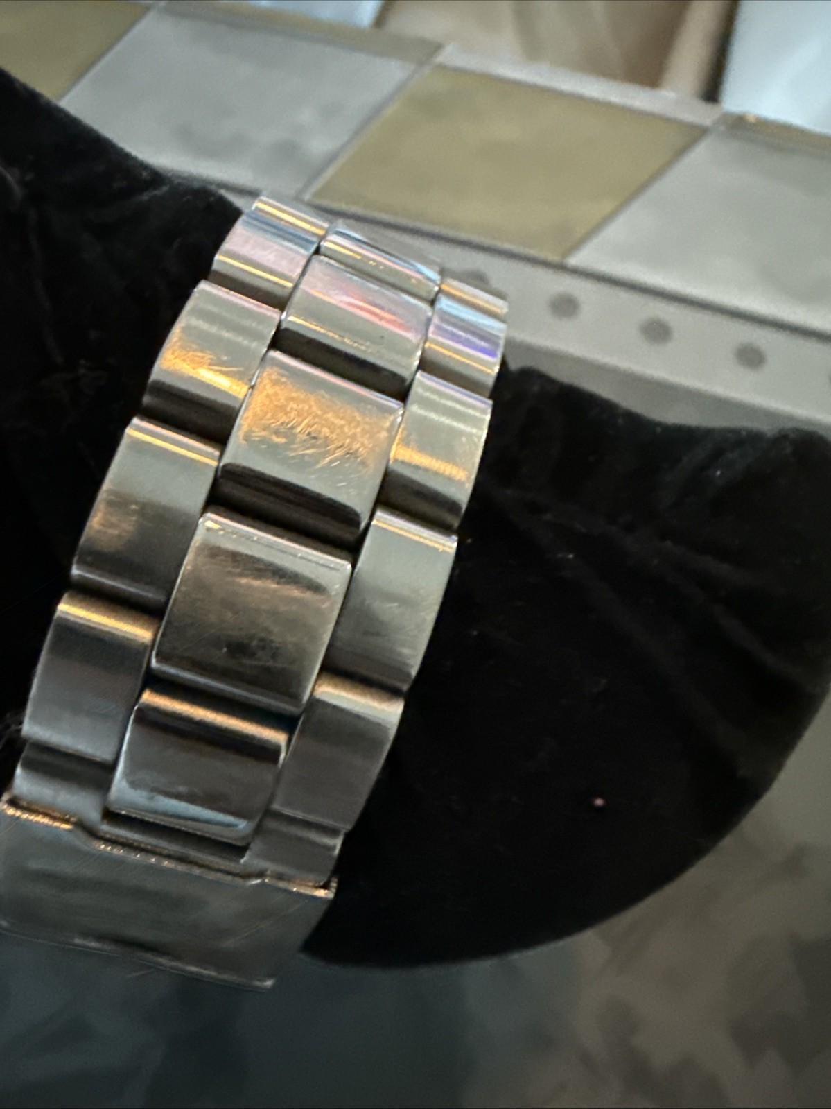 Oniss Swiss Automatic Ref. #ON477M 25 Jewels 300M/660Ft Silver Dial Mens