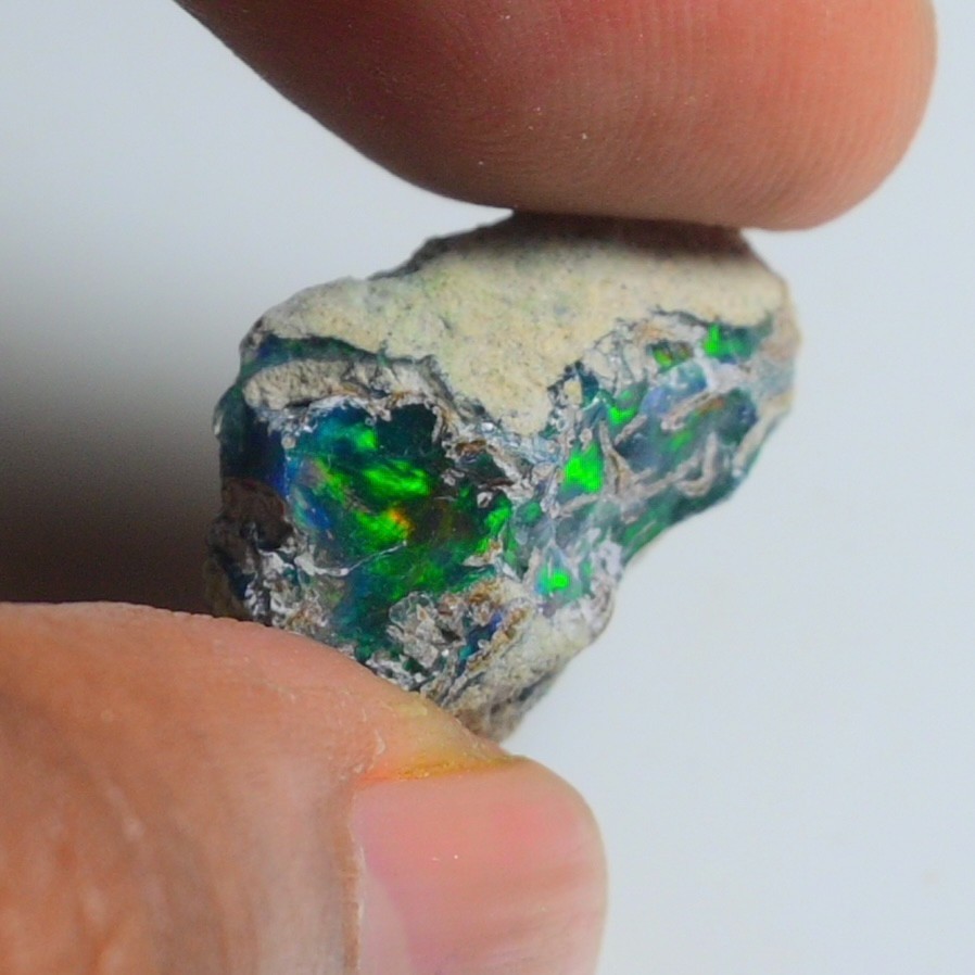 9.45 Ct Smooth White Ethiopian Opal Rough, Ideal for Jewelry – Smoked Opal Raw